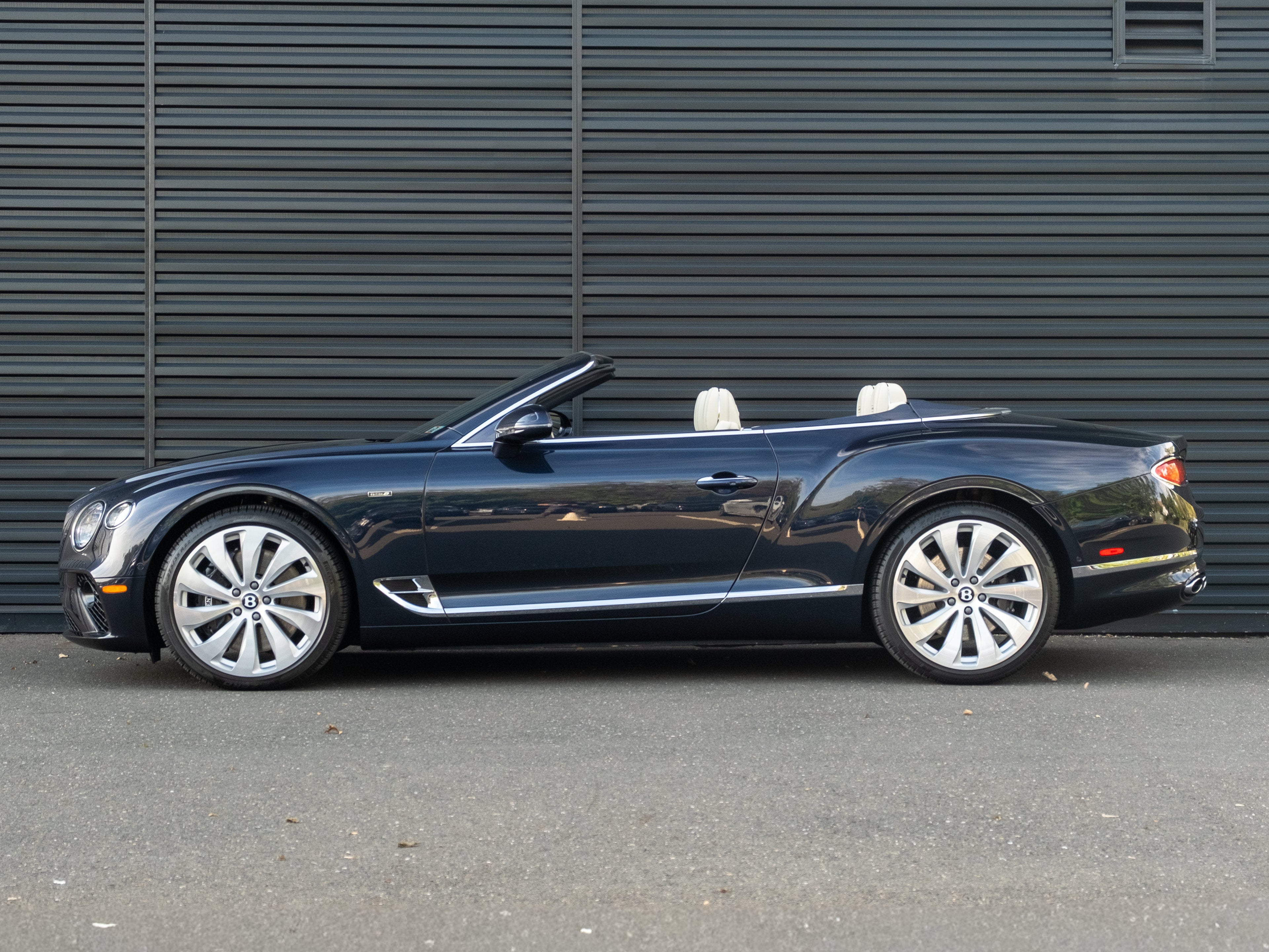 2024 Bentley Continental GT V8