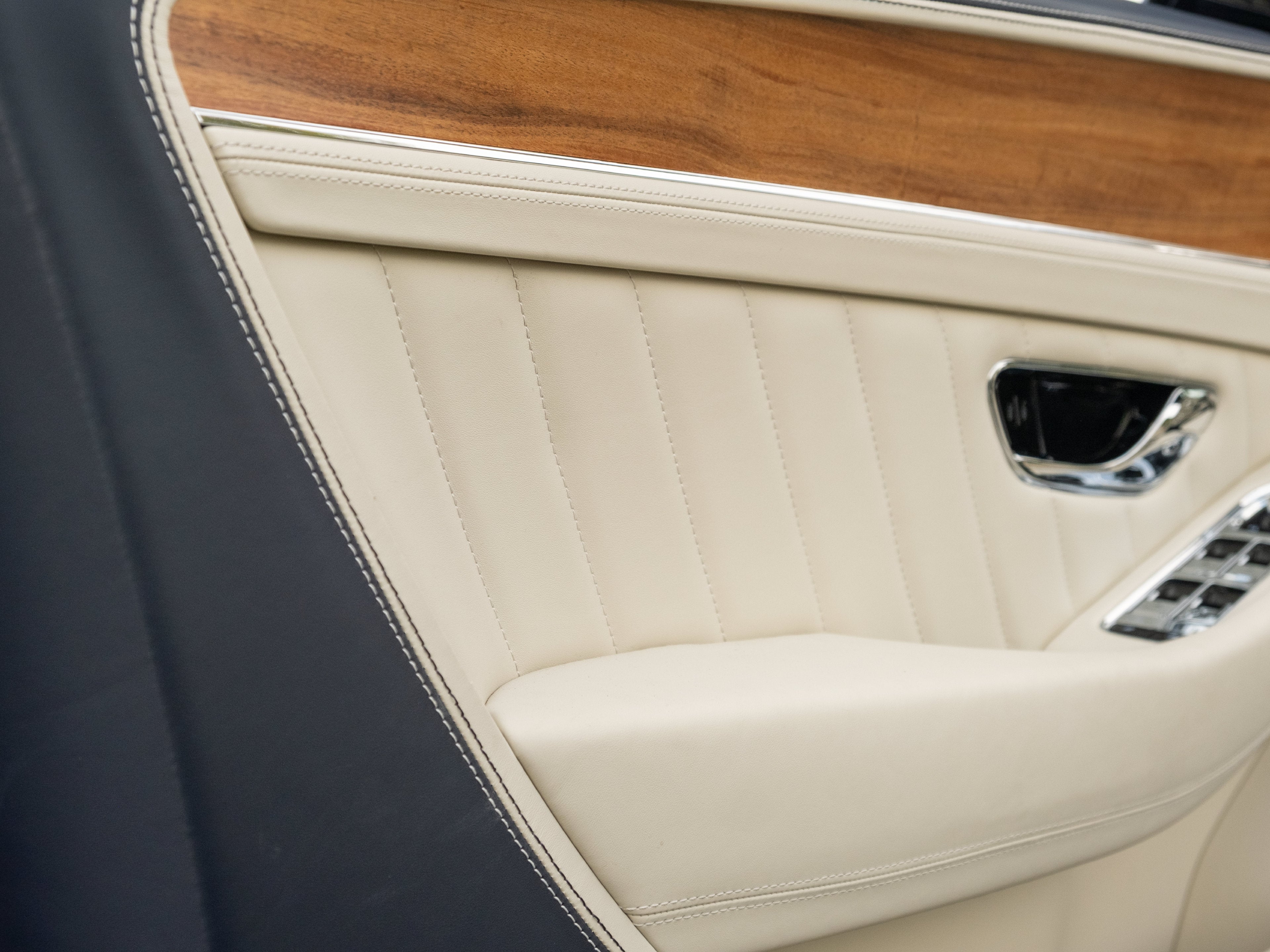 2024 Bentley Continental GT V8