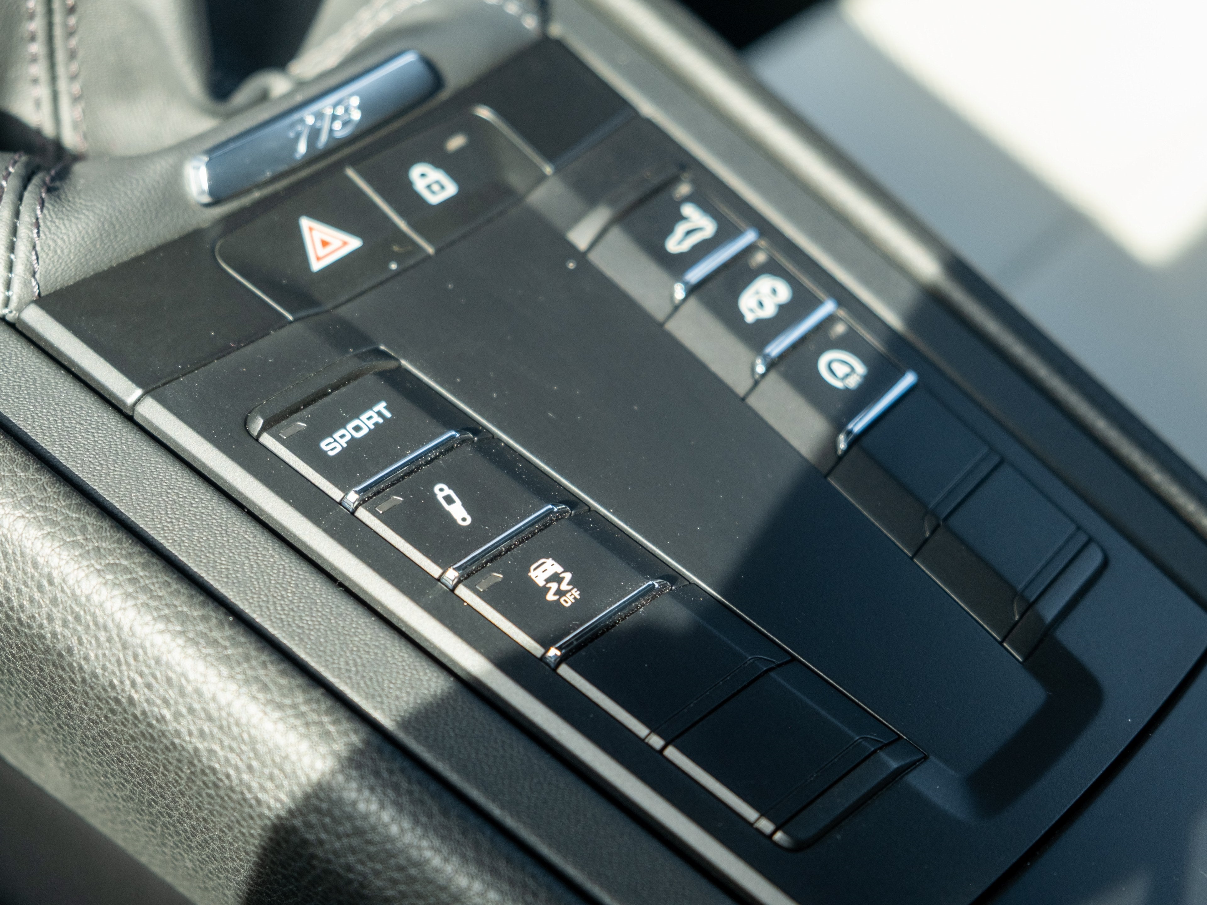 2024 Porsche 718 Cayman Base