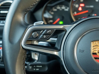 2018 Porsche 718 Cayman Base