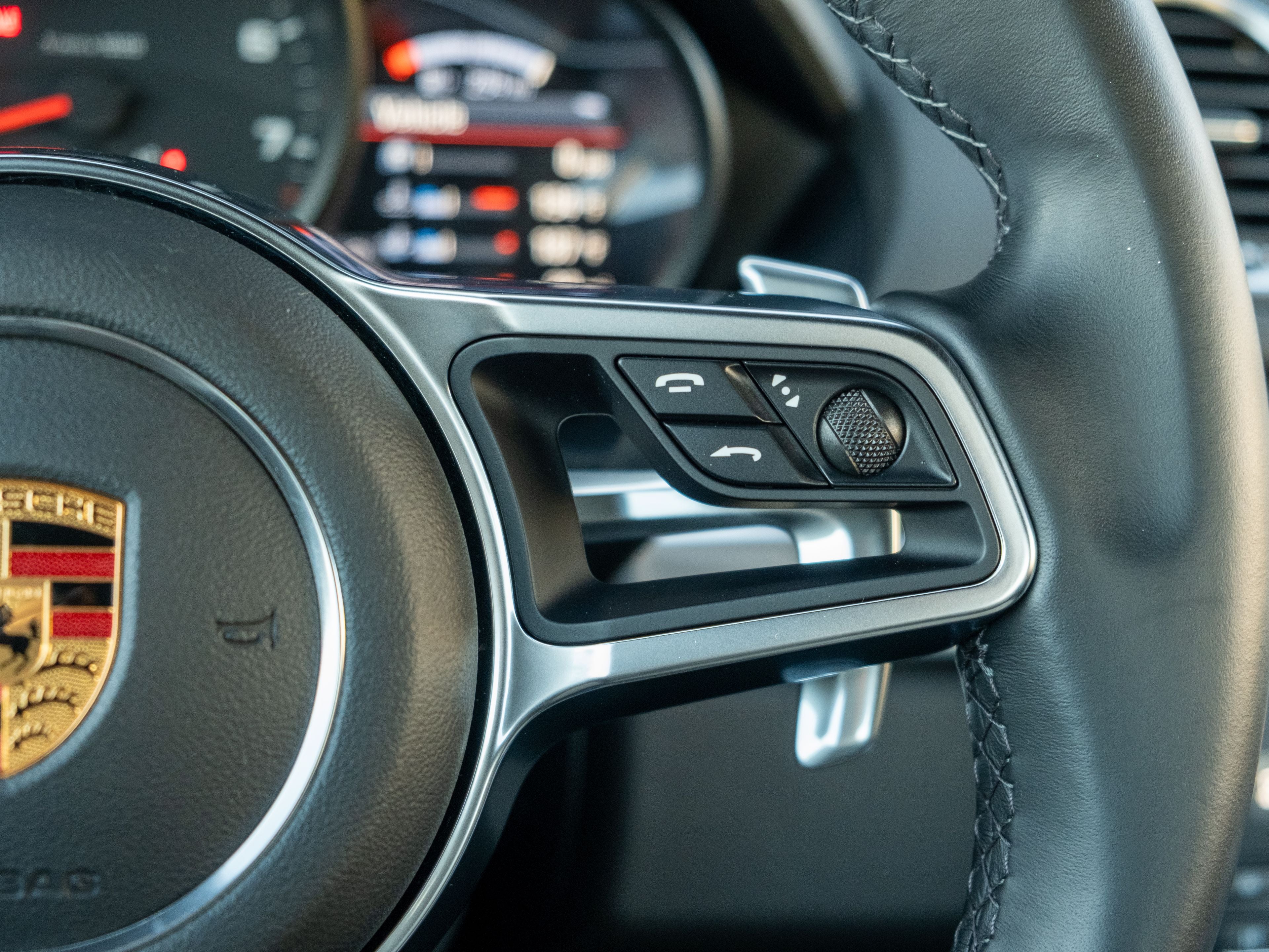 2018 Porsche 718 Cayman Base