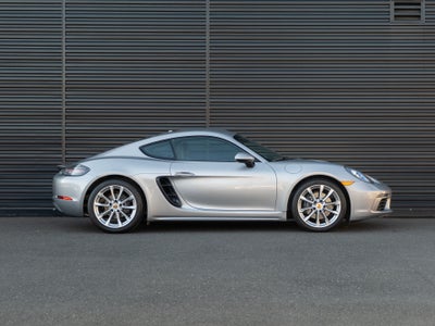 2018 Porsche 718 Cayman Base