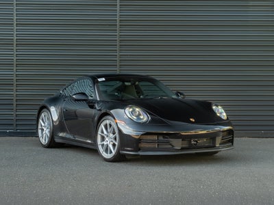 2025 Porsche 911 Carrera