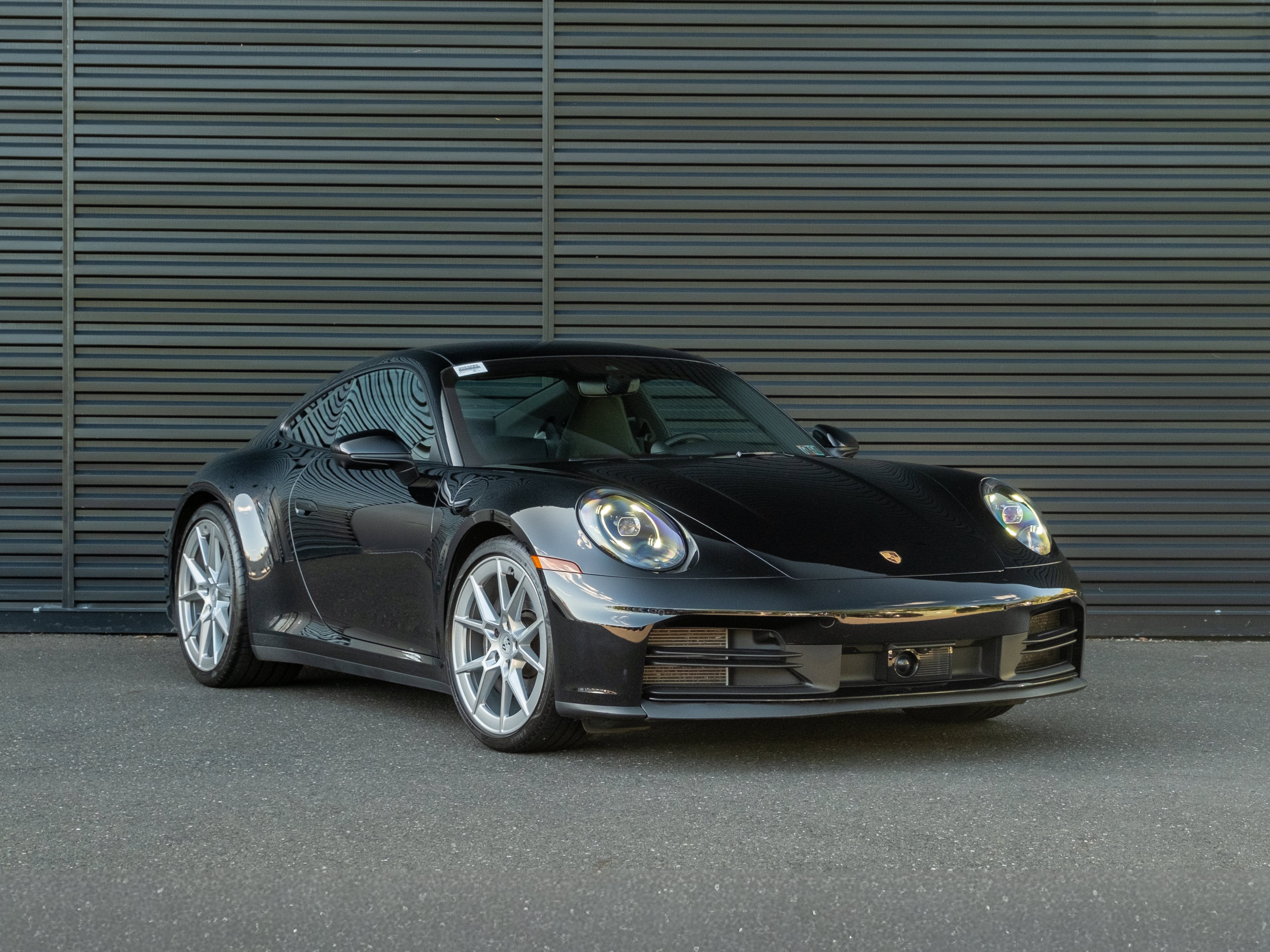 2025 Porsche 911 Carrera