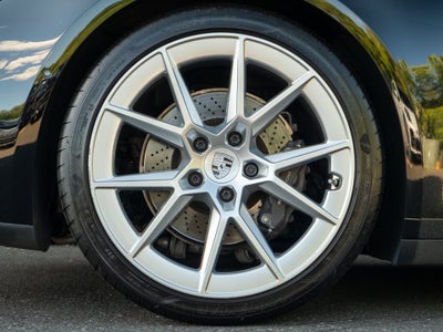 2025 Porsche 911 Carrera