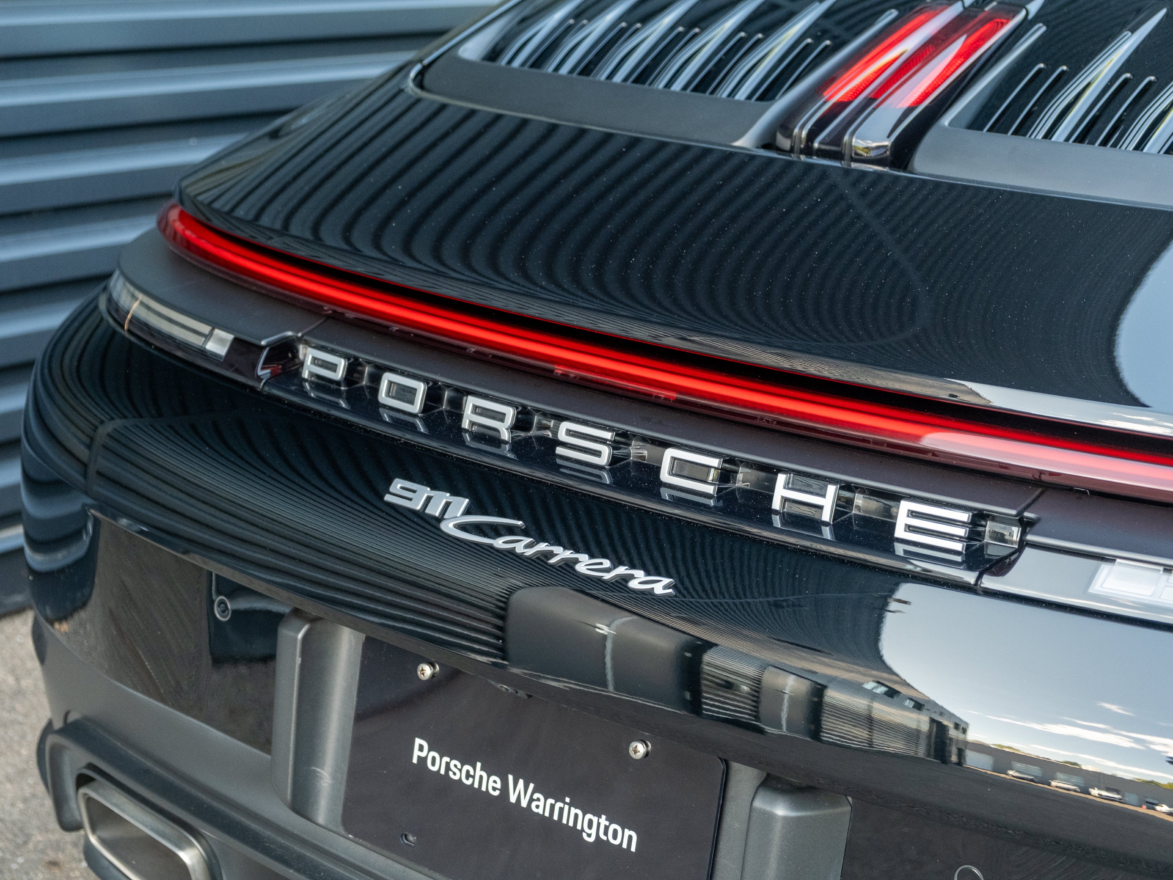 2025 Porsche 911 Carrera