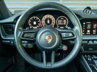 2025 Porsche 911 Carrera