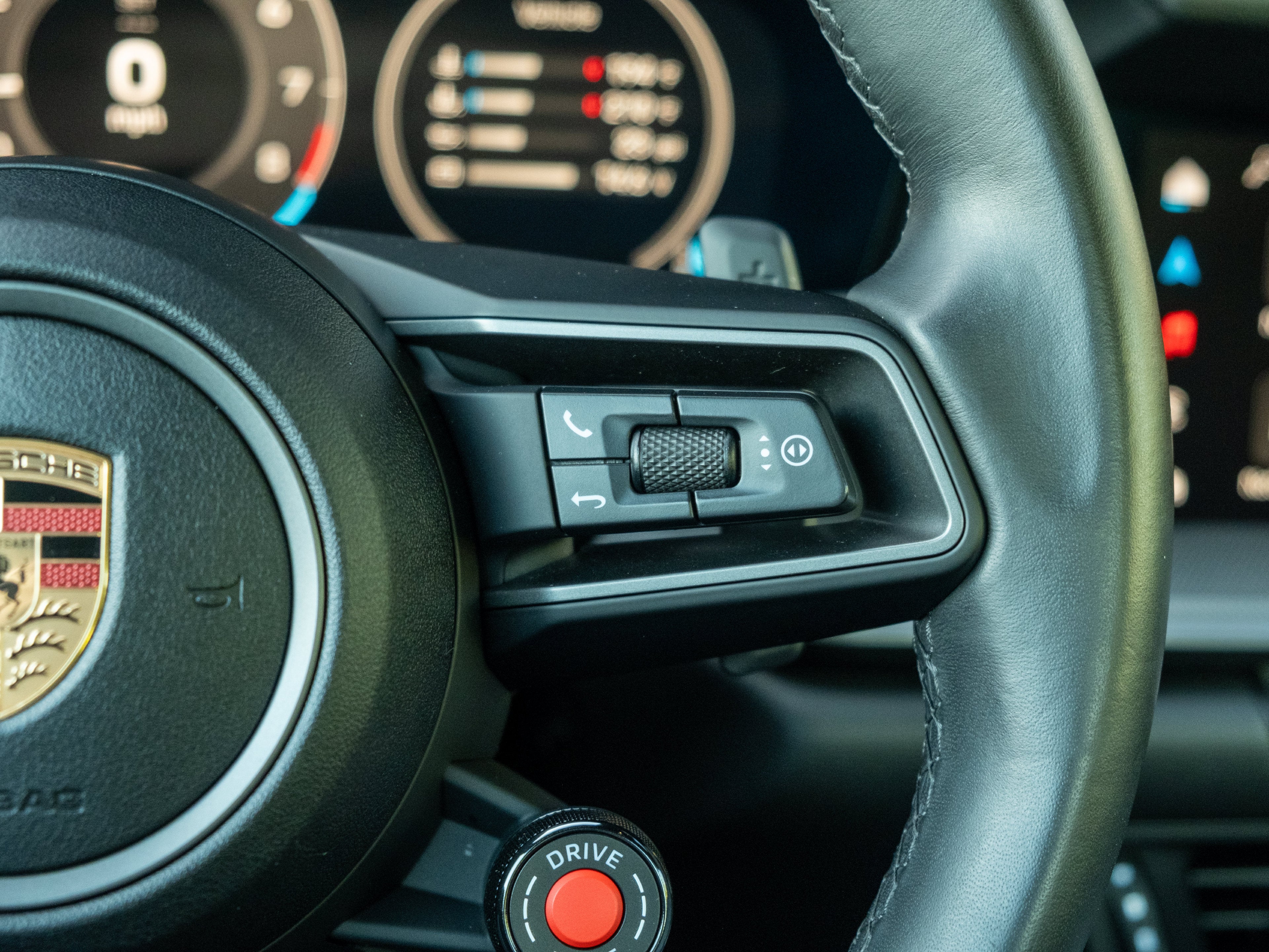 2025 Porsche 911 Carrera