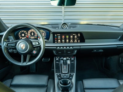 2025 Porsche 911 Carrera