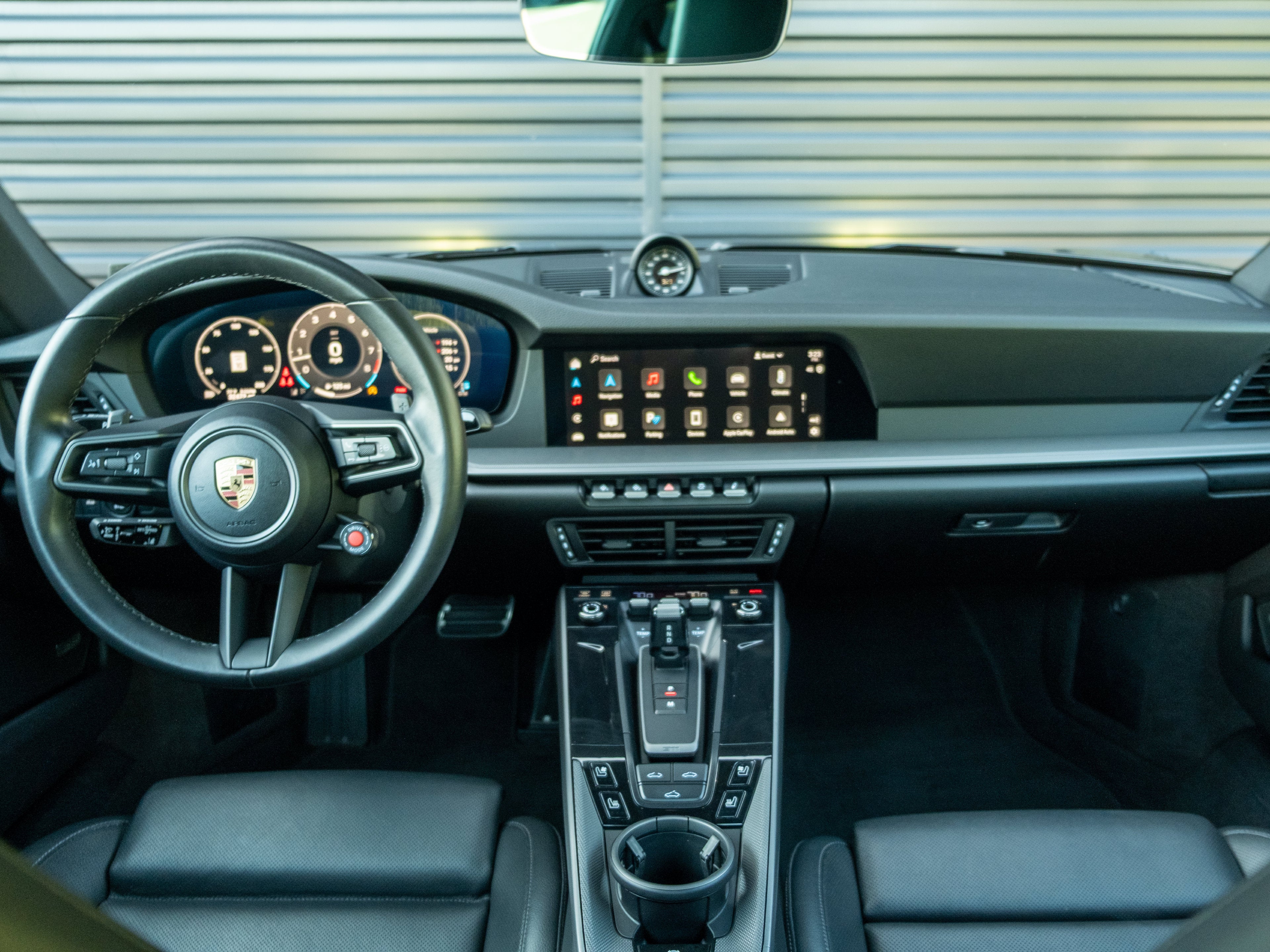 2025 Porsche 911 Carrera