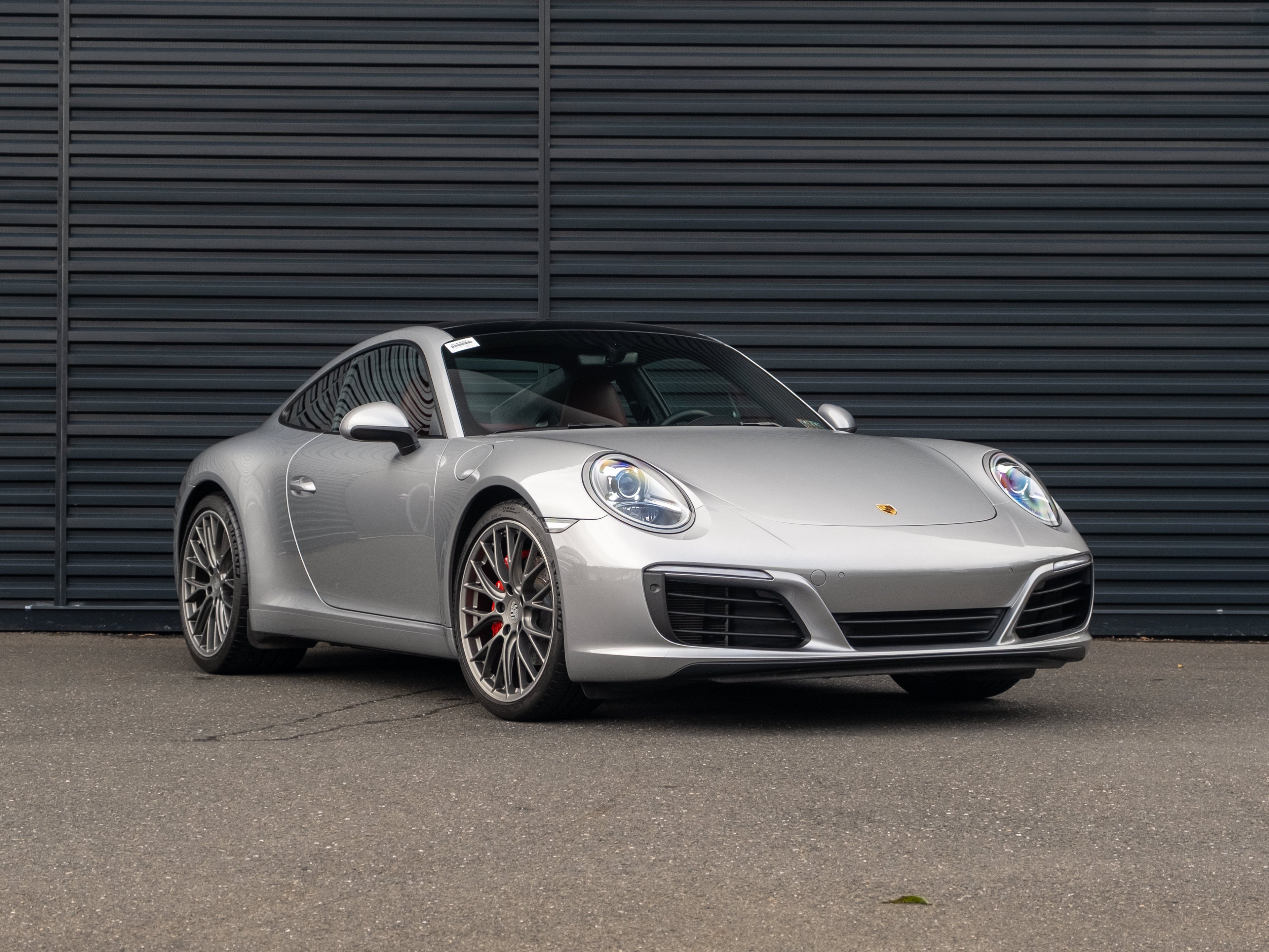 2019 Porsche 911 Carrera