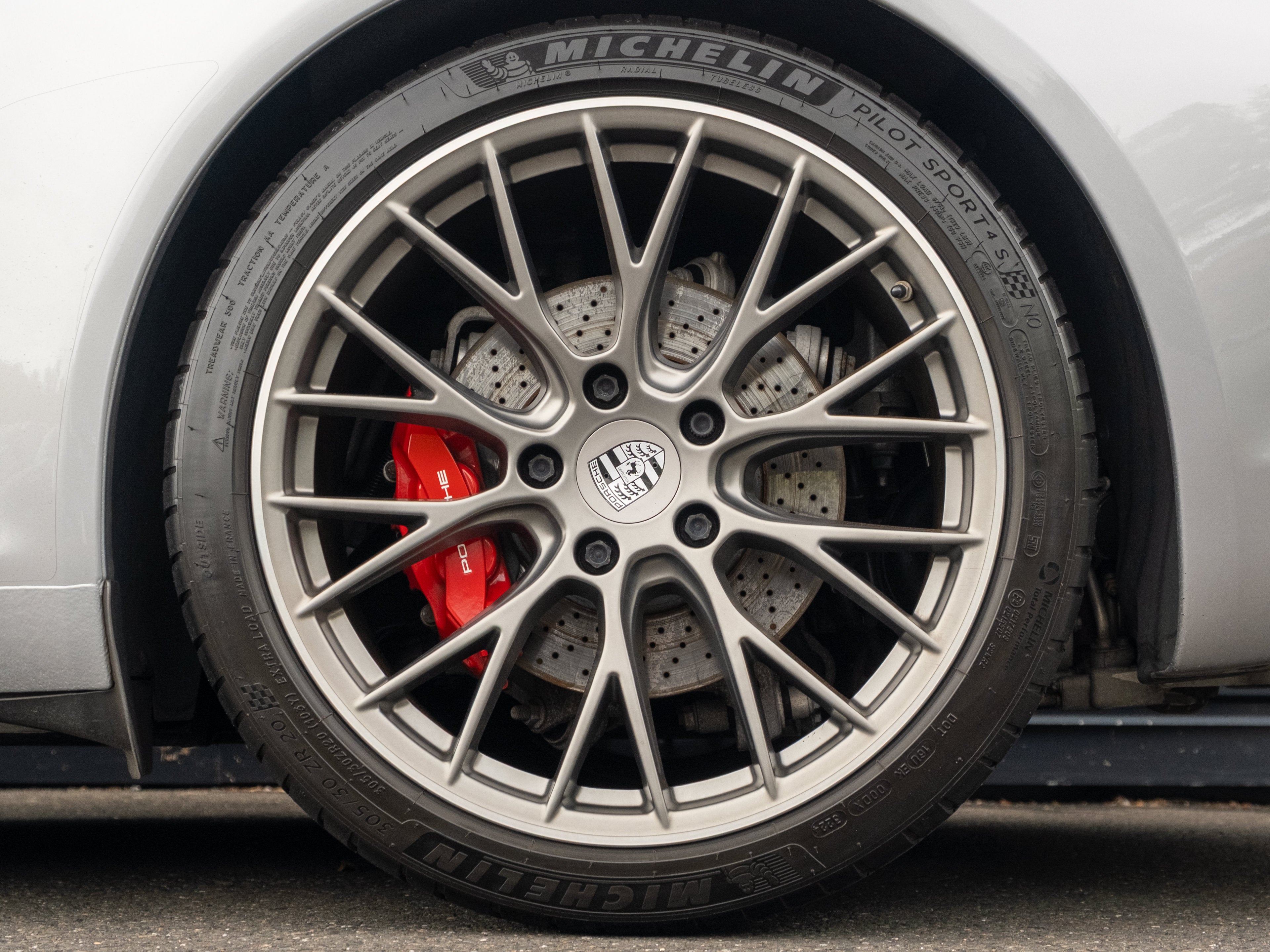 2019 Porsche 911 Carrera