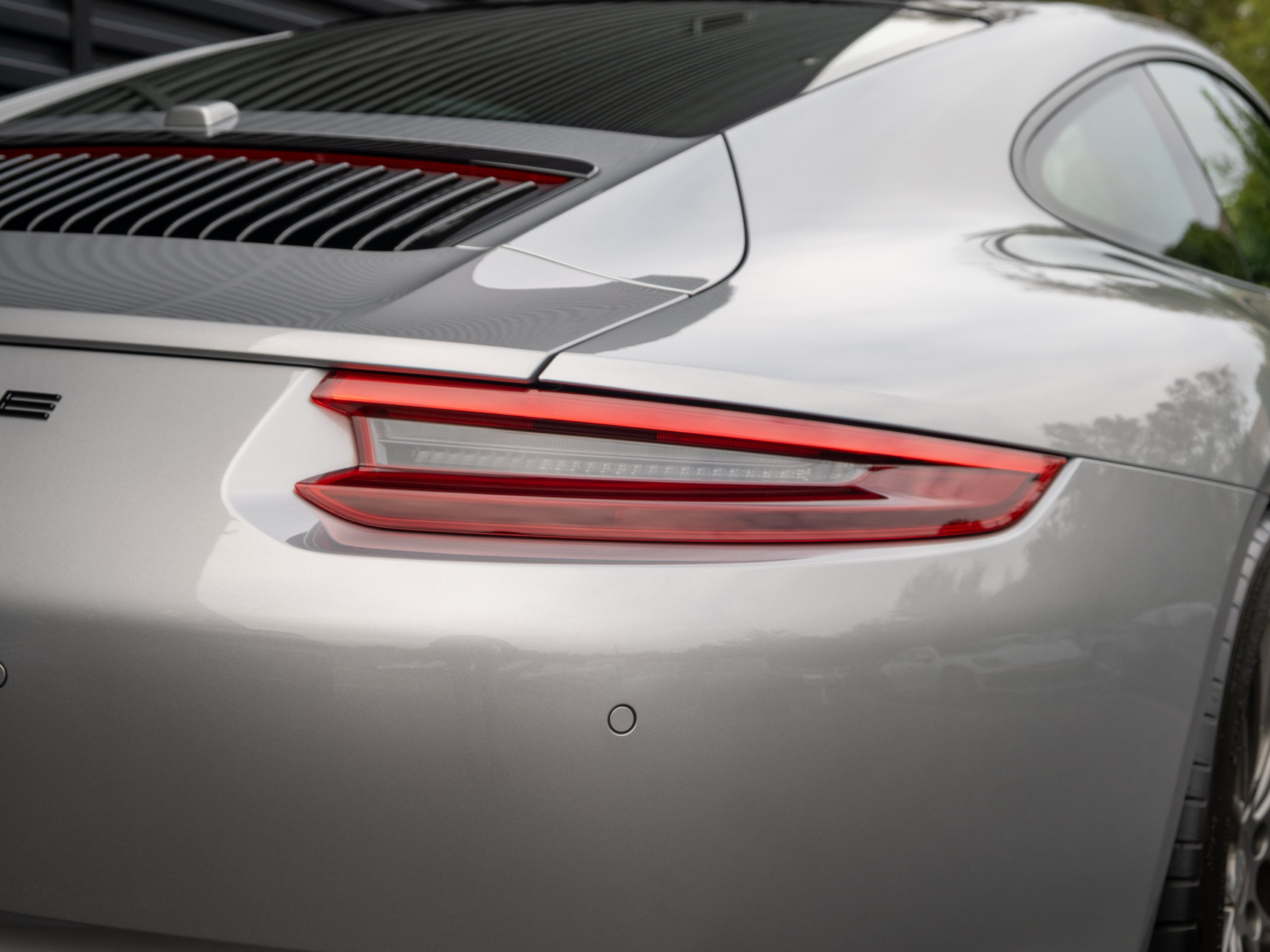 2019 Porsche 911 Carrera