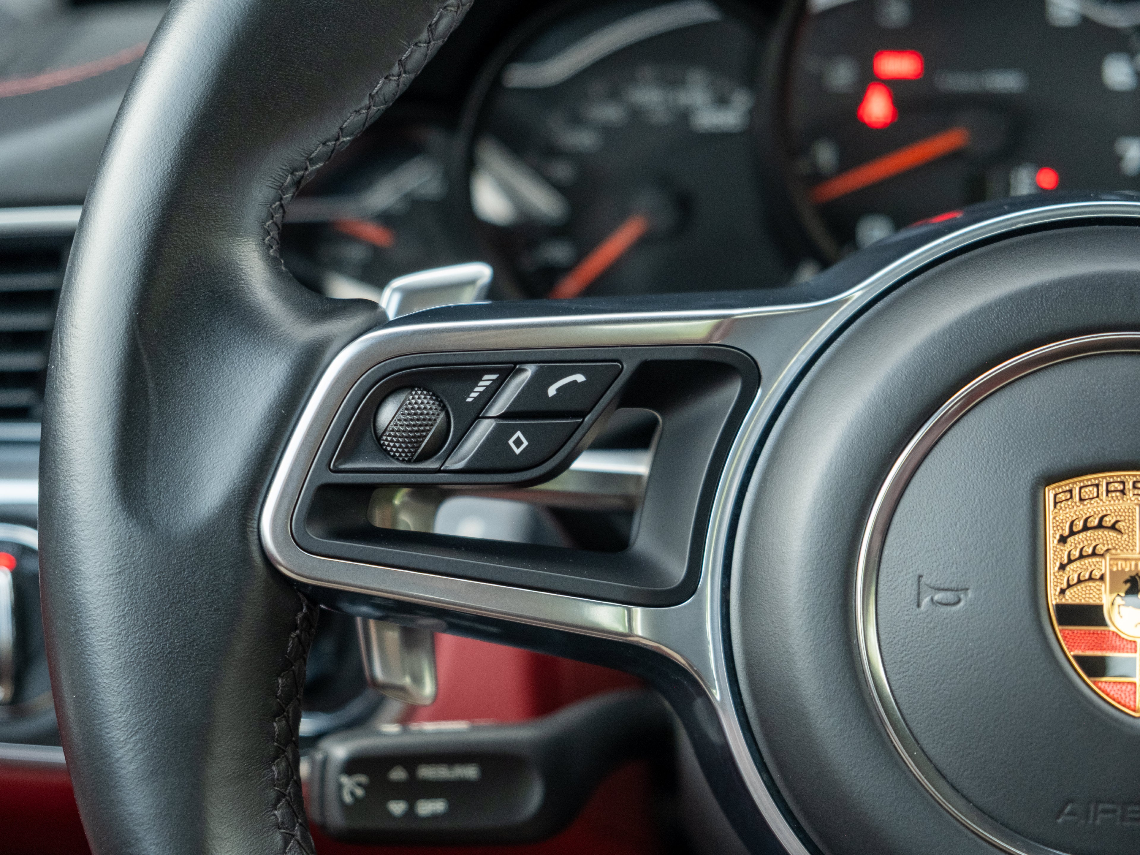 2019 Porsche 911 Carrera