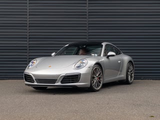 2019 Porsche 911 Carrera