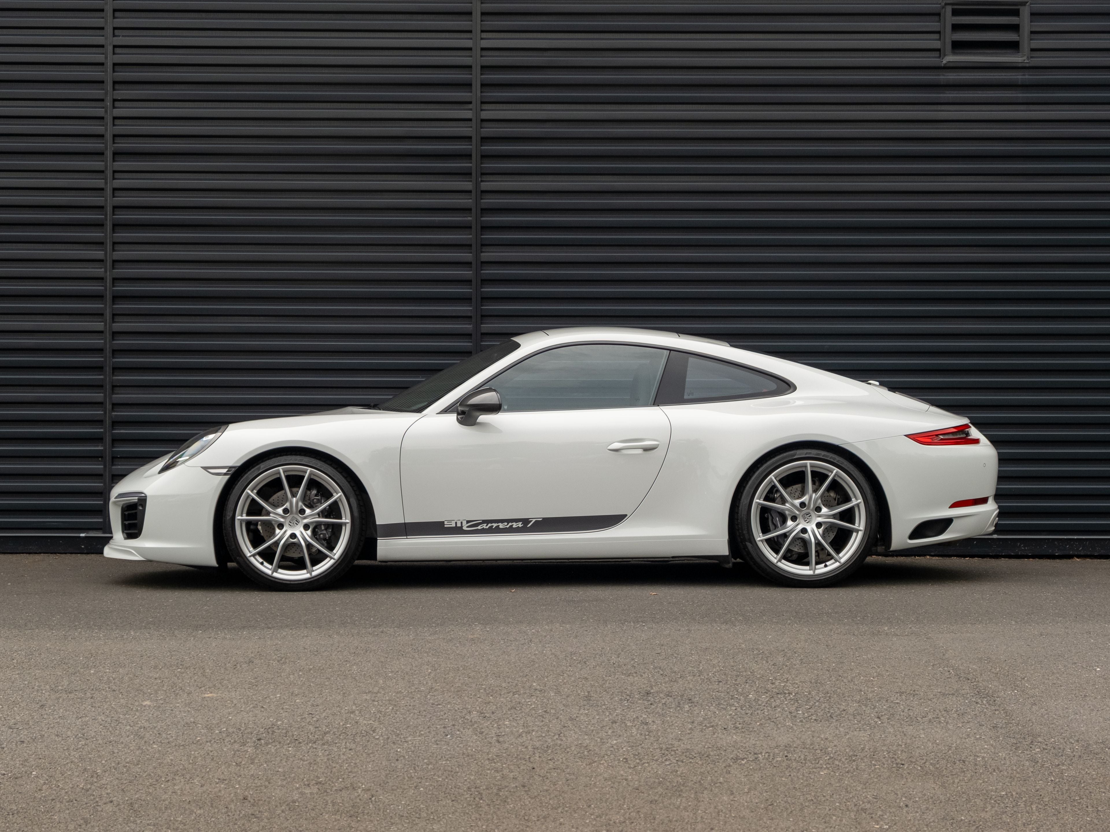 2019 Porsche 911 Carrera T
