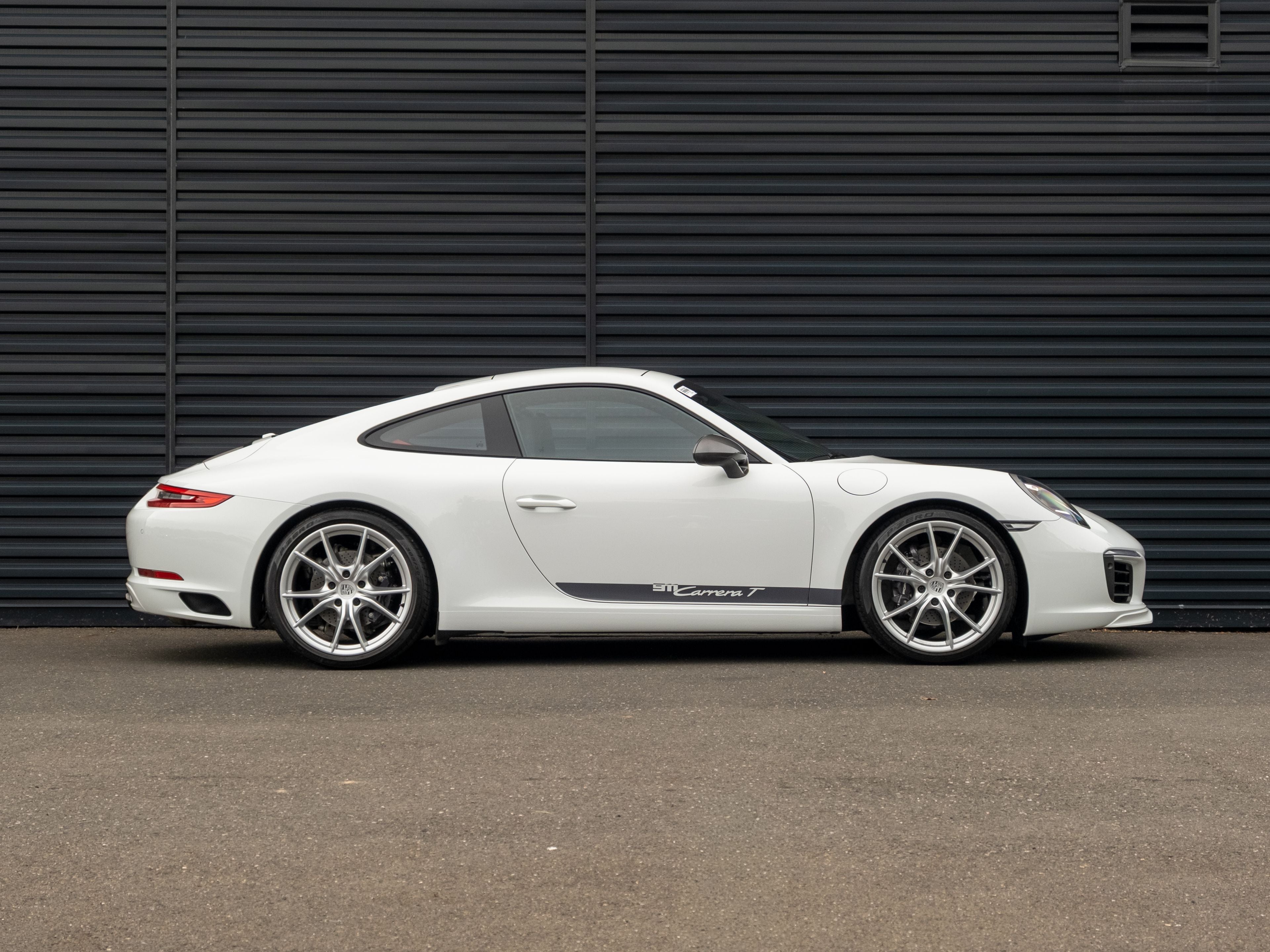 2019 Porsche 911 Carrera T