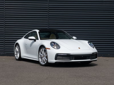 2022 Porsche 911 Carrera