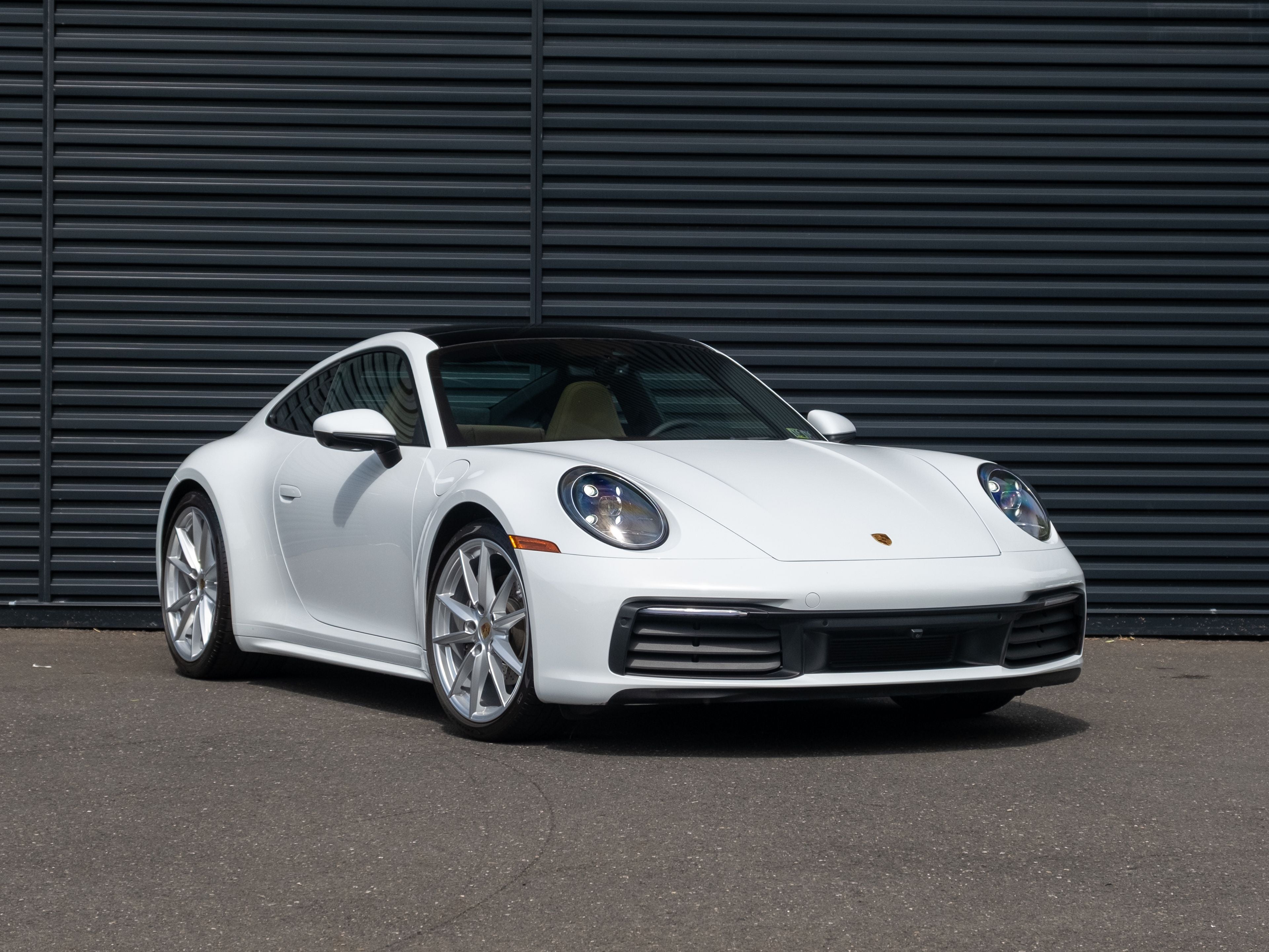 2022 Porsche 911 Carrera