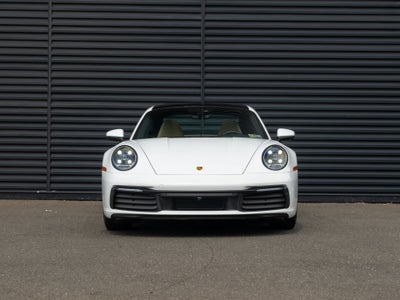 2022 Porsche 911 Carrera