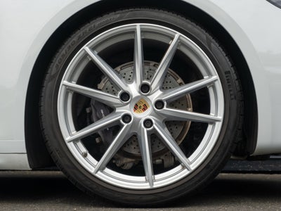 2022 Porsche 911 Carrera