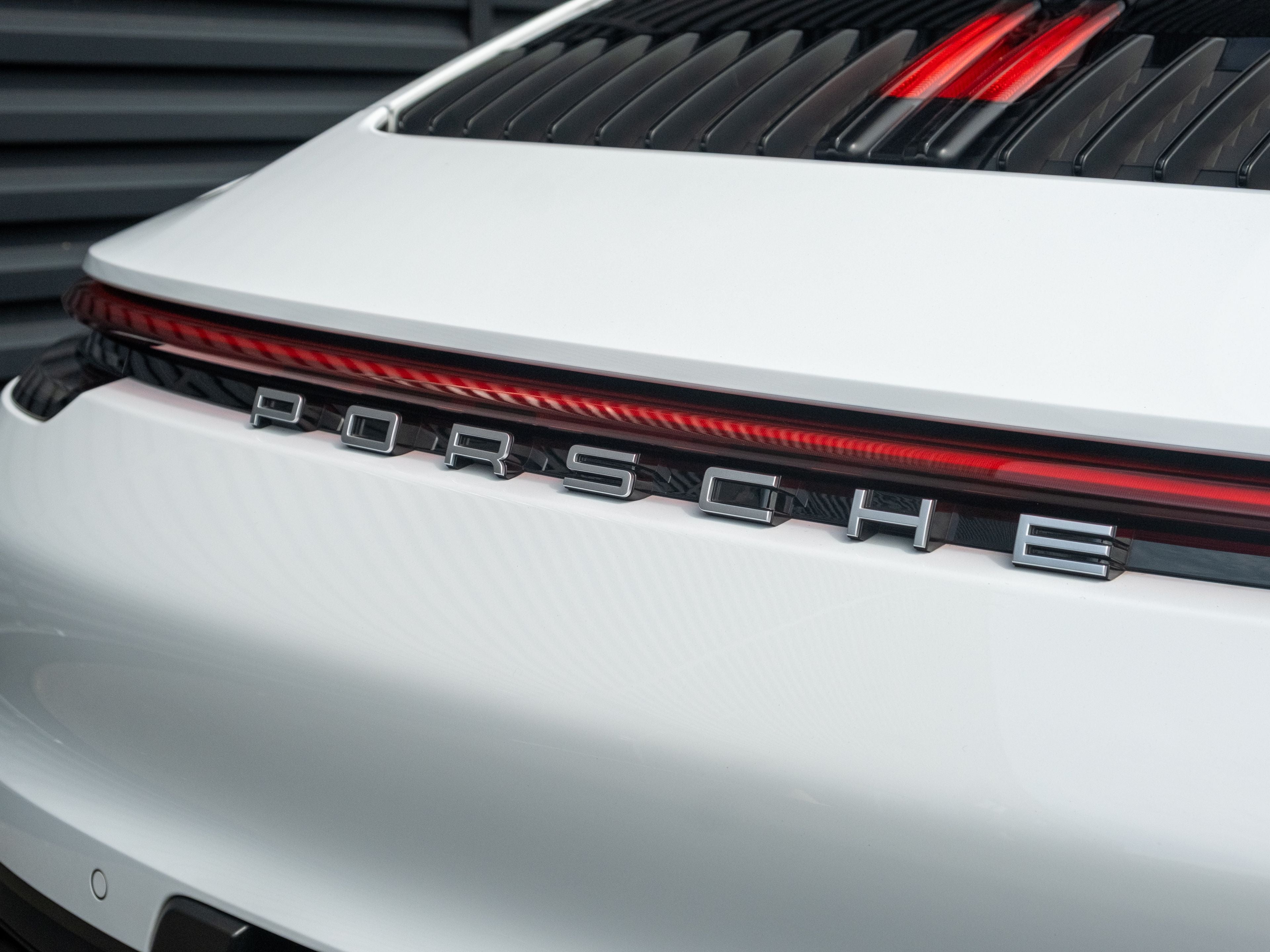 2022 Porsche 911 Carrera