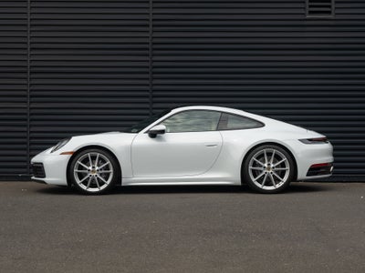 2022 Porsche 911 Carrera