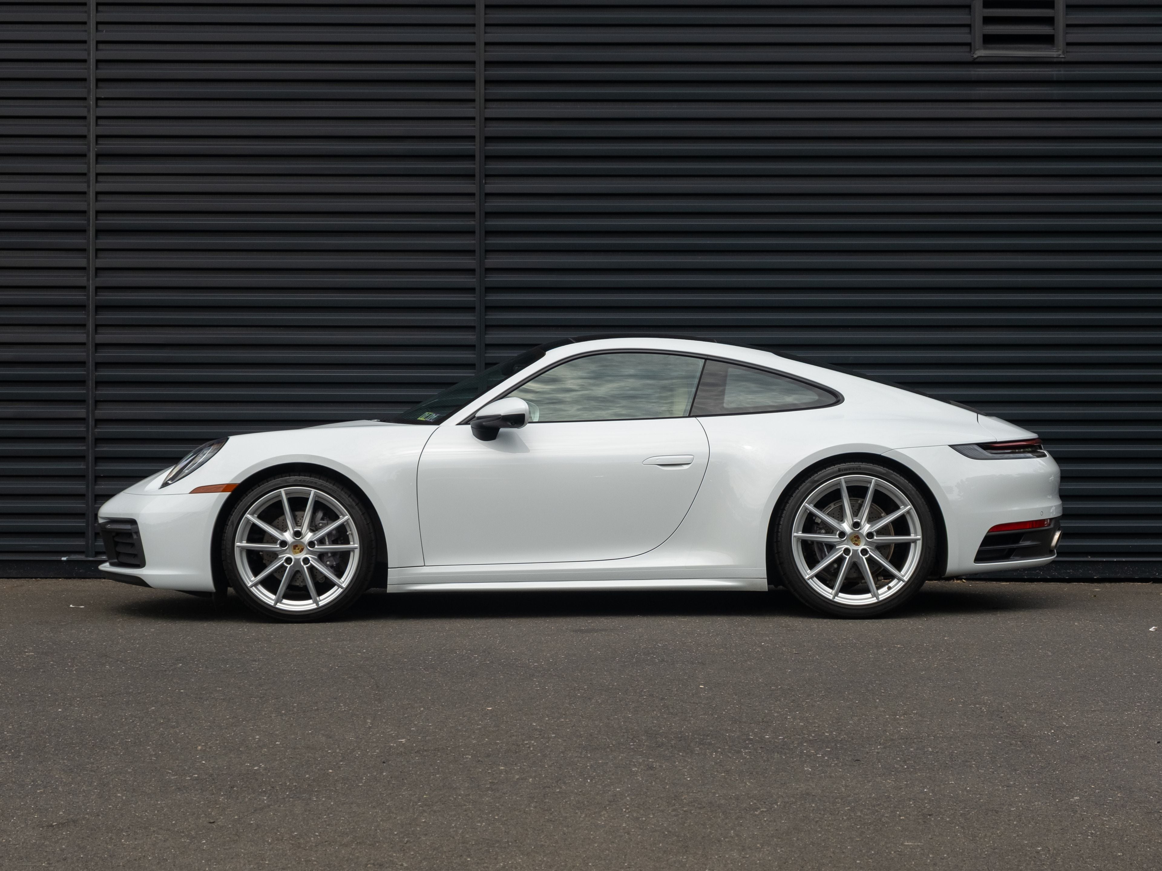 2022 Porsche 911 Carrera