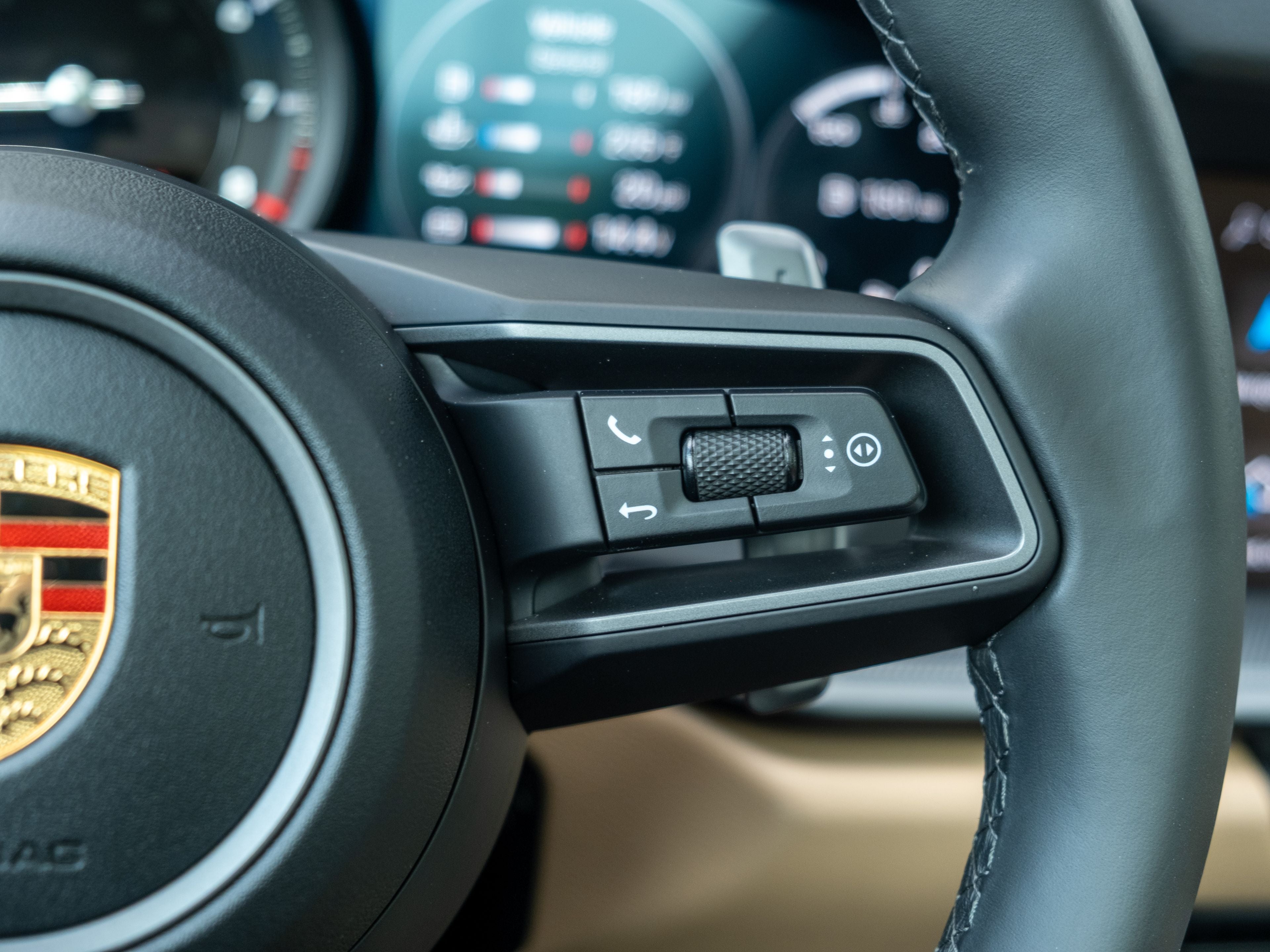 2022 Porsche 911 Carrera
