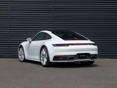 2022 Porsche 911 Carrera