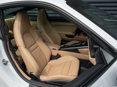 2022 Porsche 911 Carrera