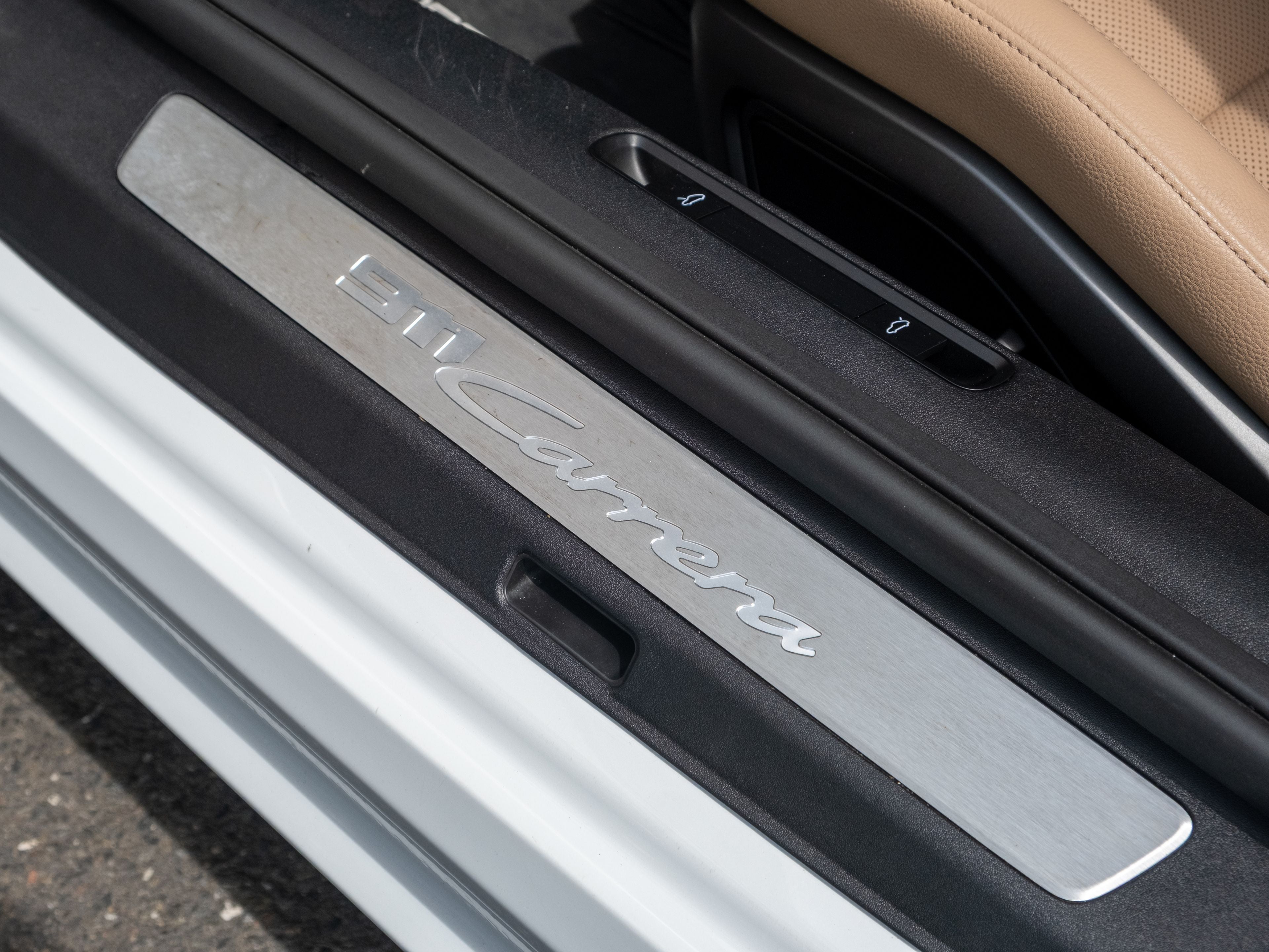 2022 Porsche 911 Carrera