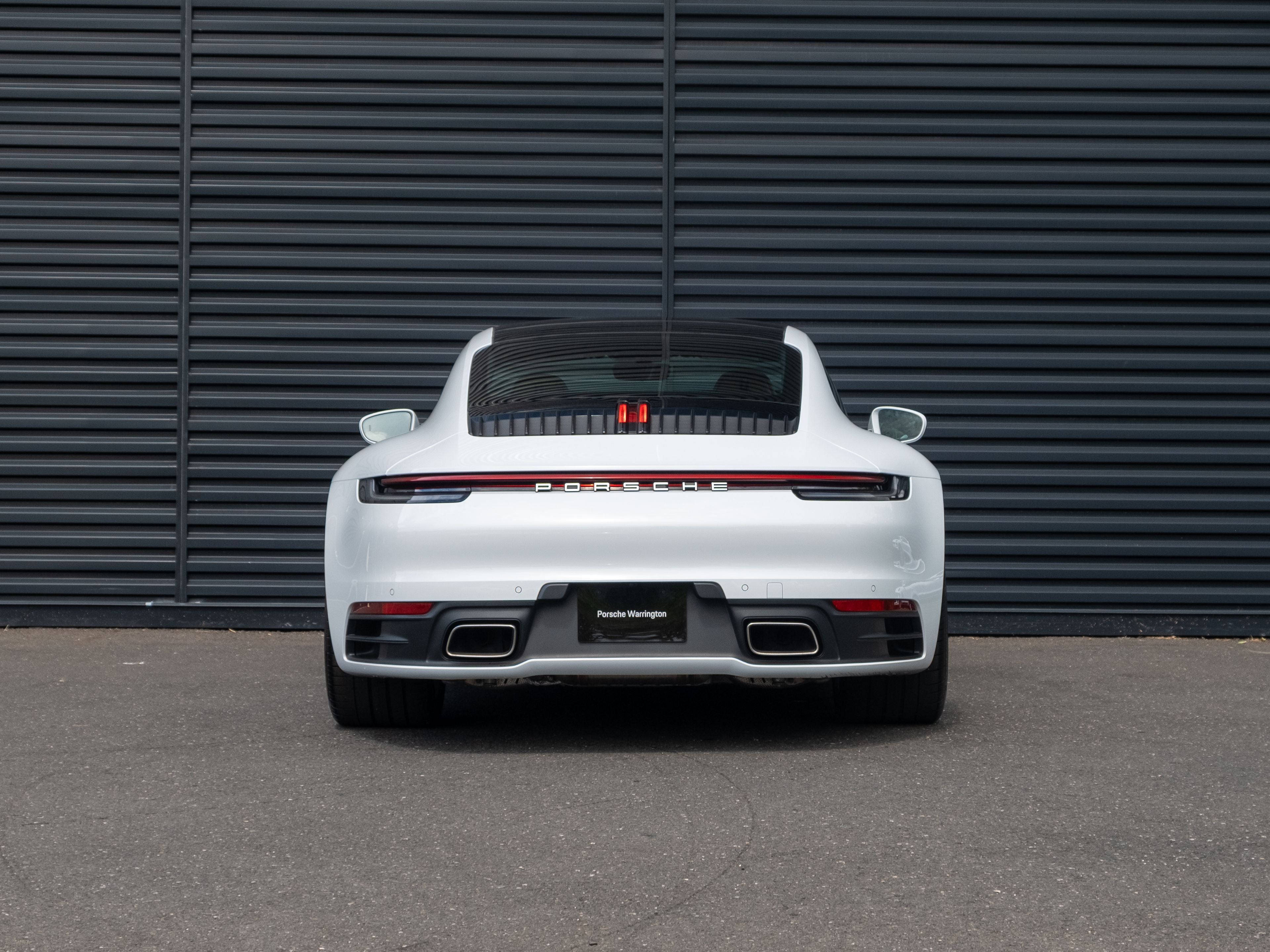 2022 Porsche 911 Carrera