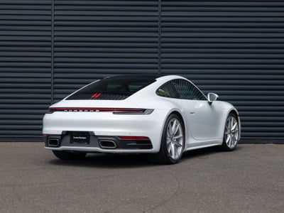 2022 Porsche 911 Carrera