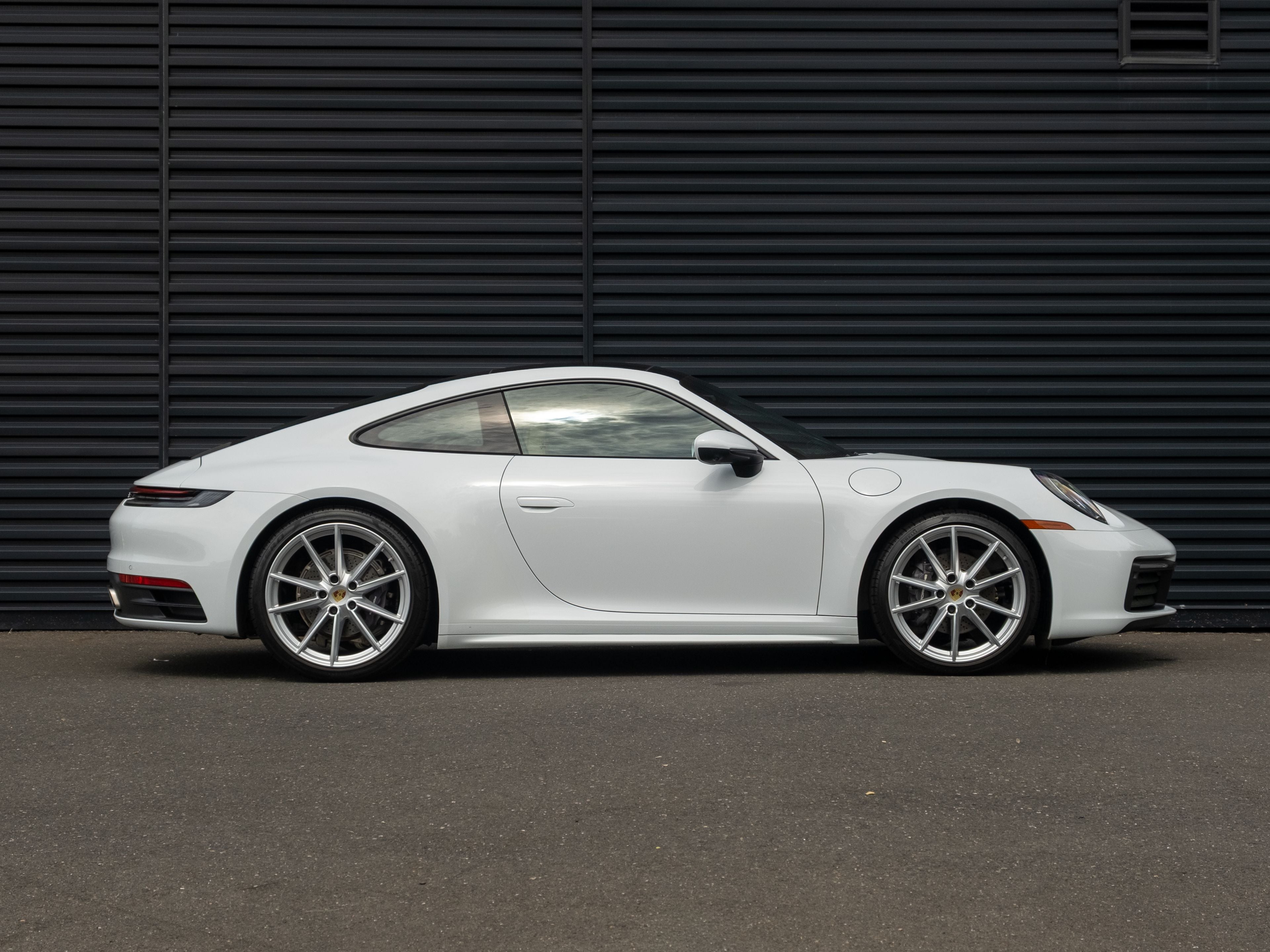 2022 Porsche 911 Carrera