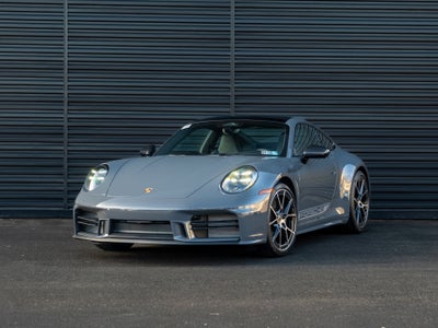 2026 Porsche 911 Carrera
