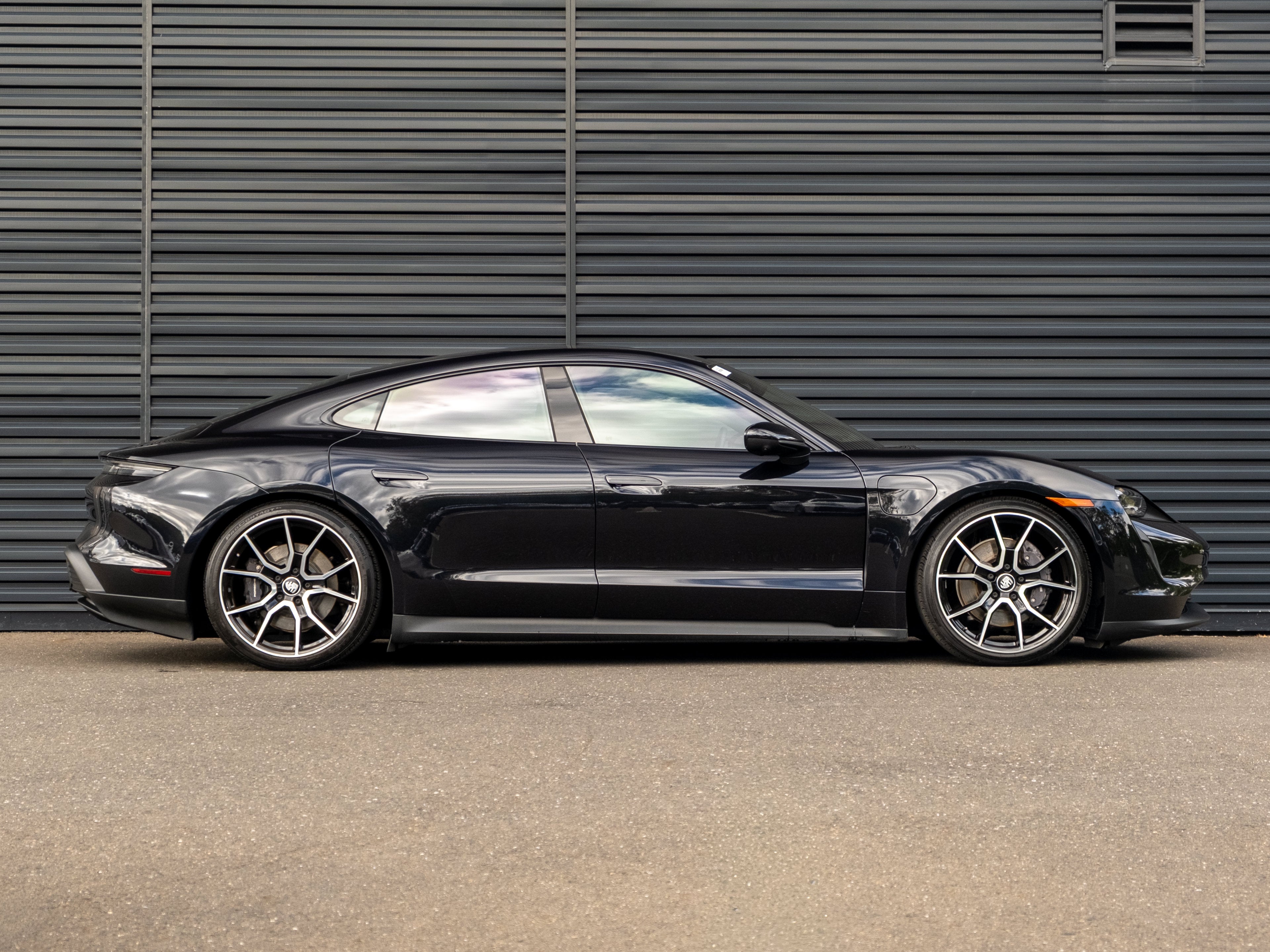 2024 Porsche Taycan Base