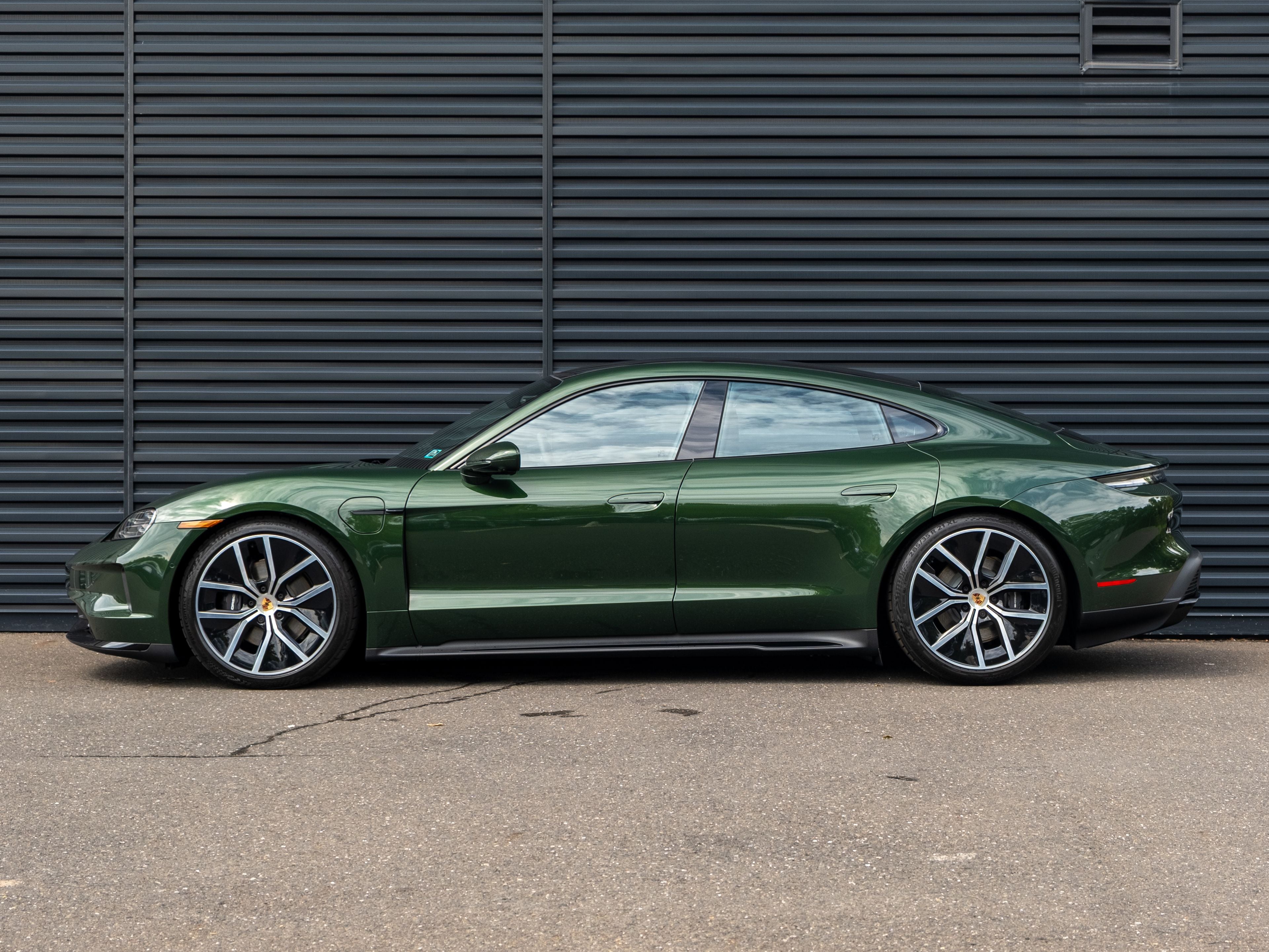 2026 Porsche Taycan 4