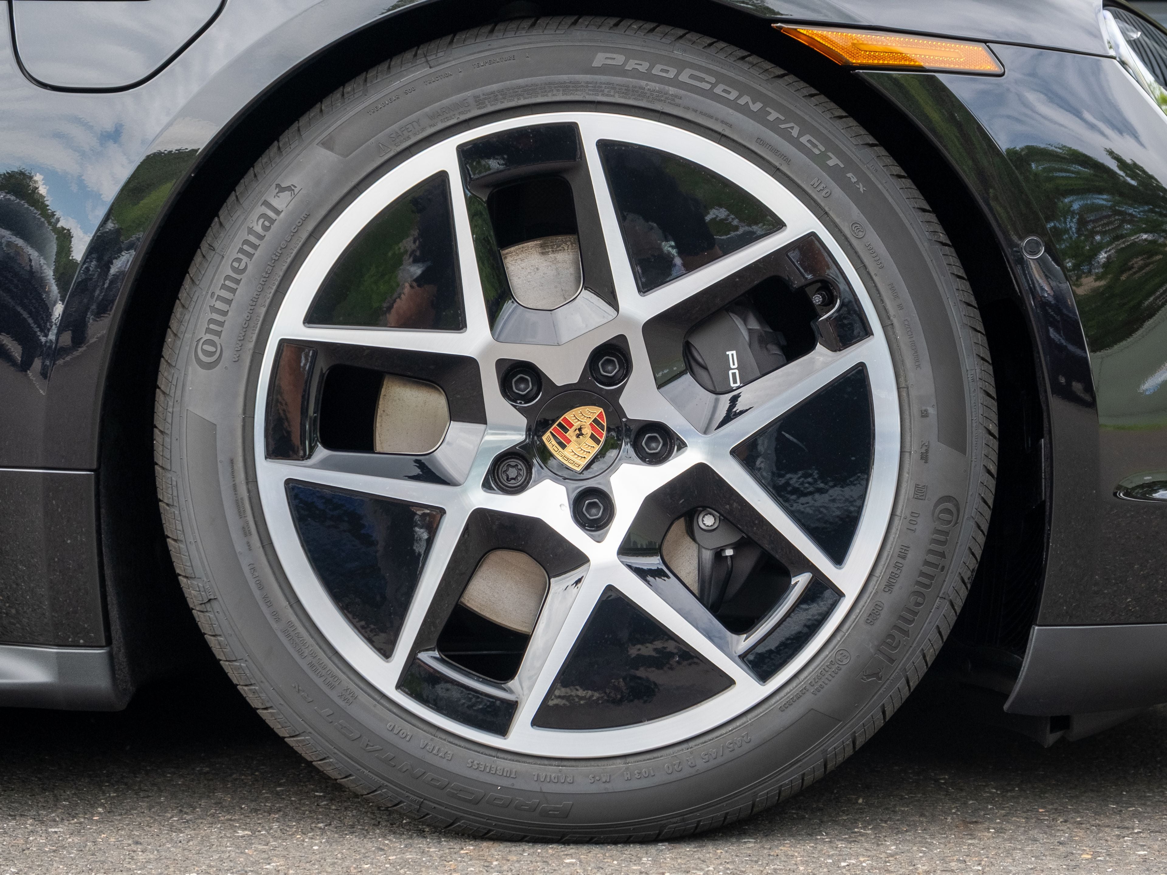 2026 Porsche Taycan 4