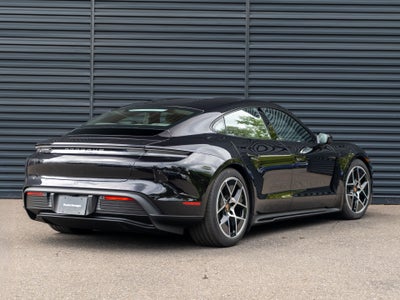 2026 Porsche Taycan 4