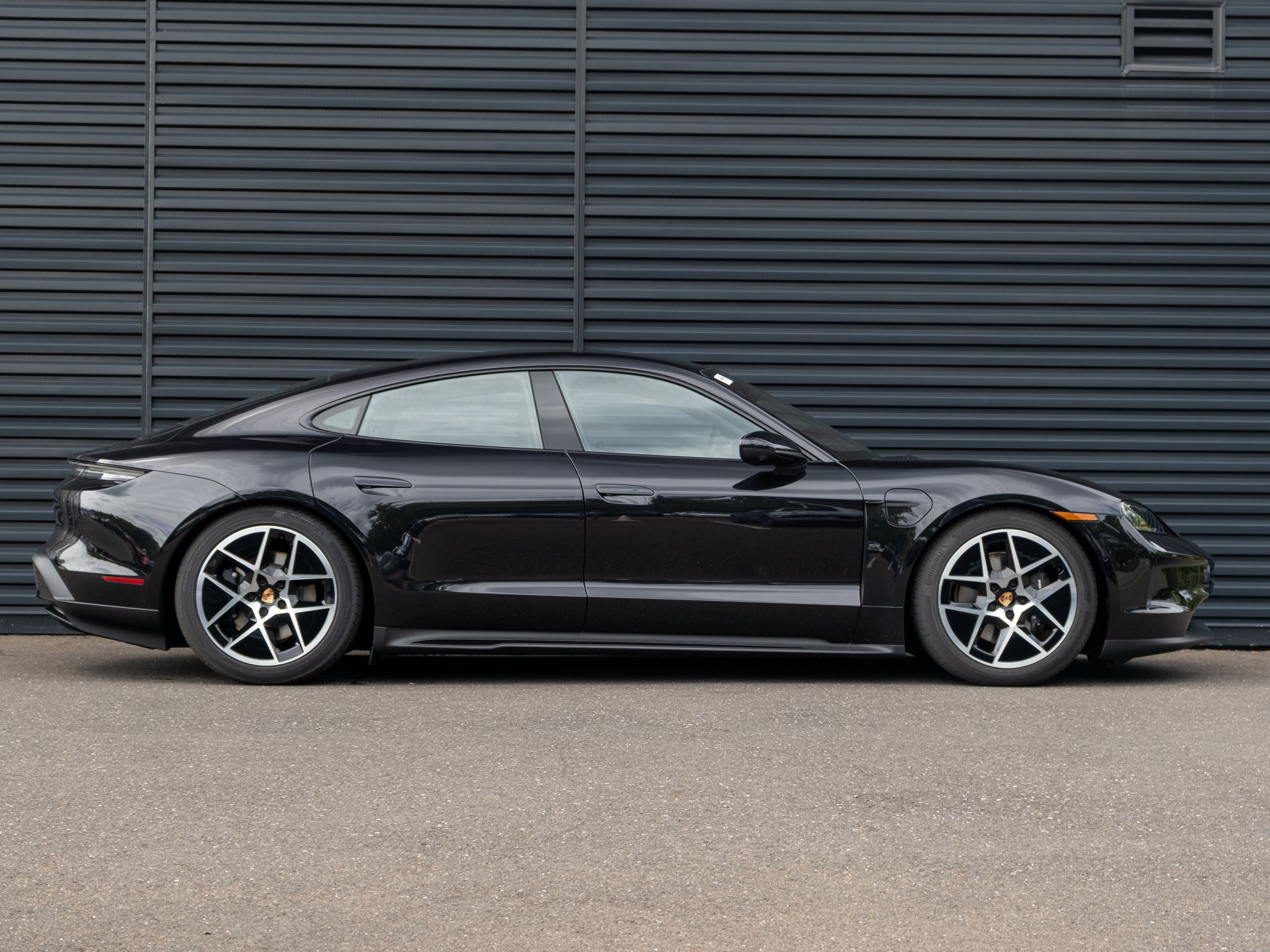 2026 Porsche Taycan 4
