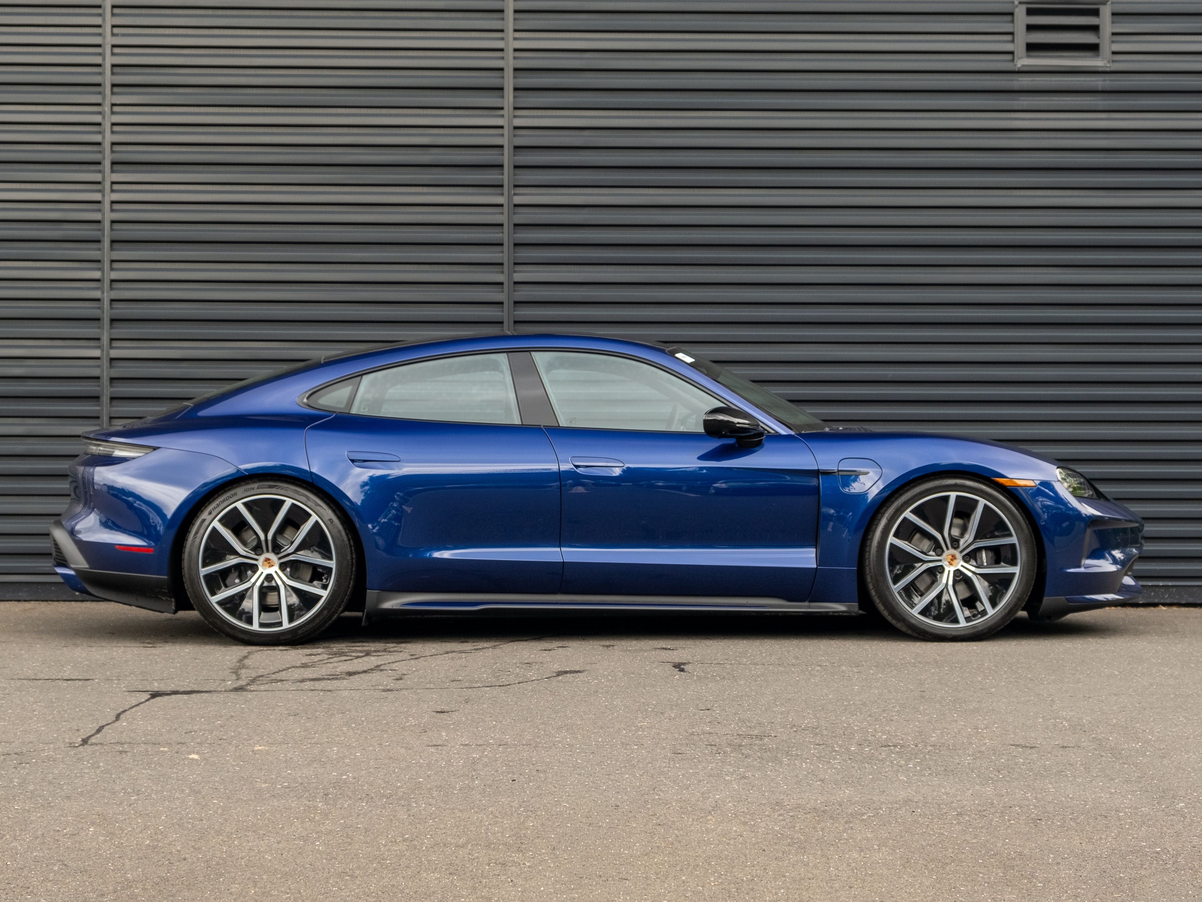 2026 Porsche Taycan 4