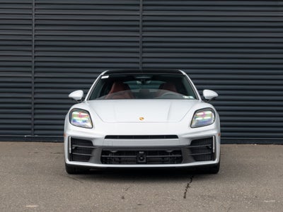 2026 Porsche Panamera 4