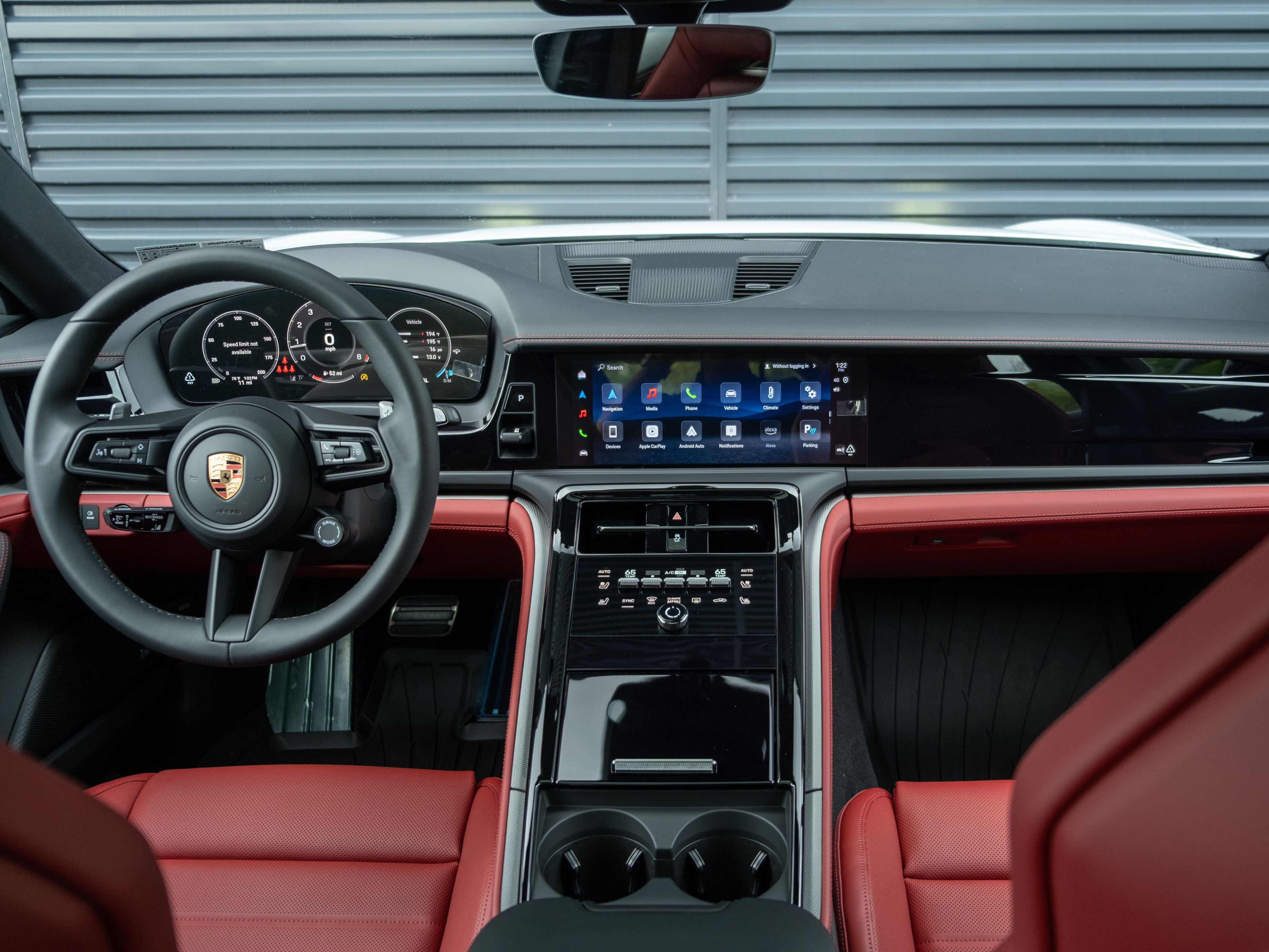 2026 Porsche Panamera 4