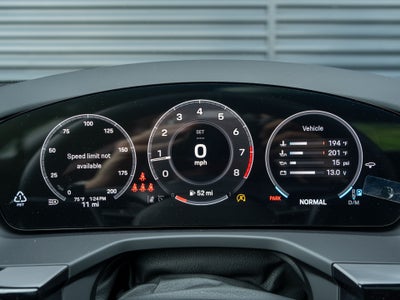 2026 Porsche Panamera 4