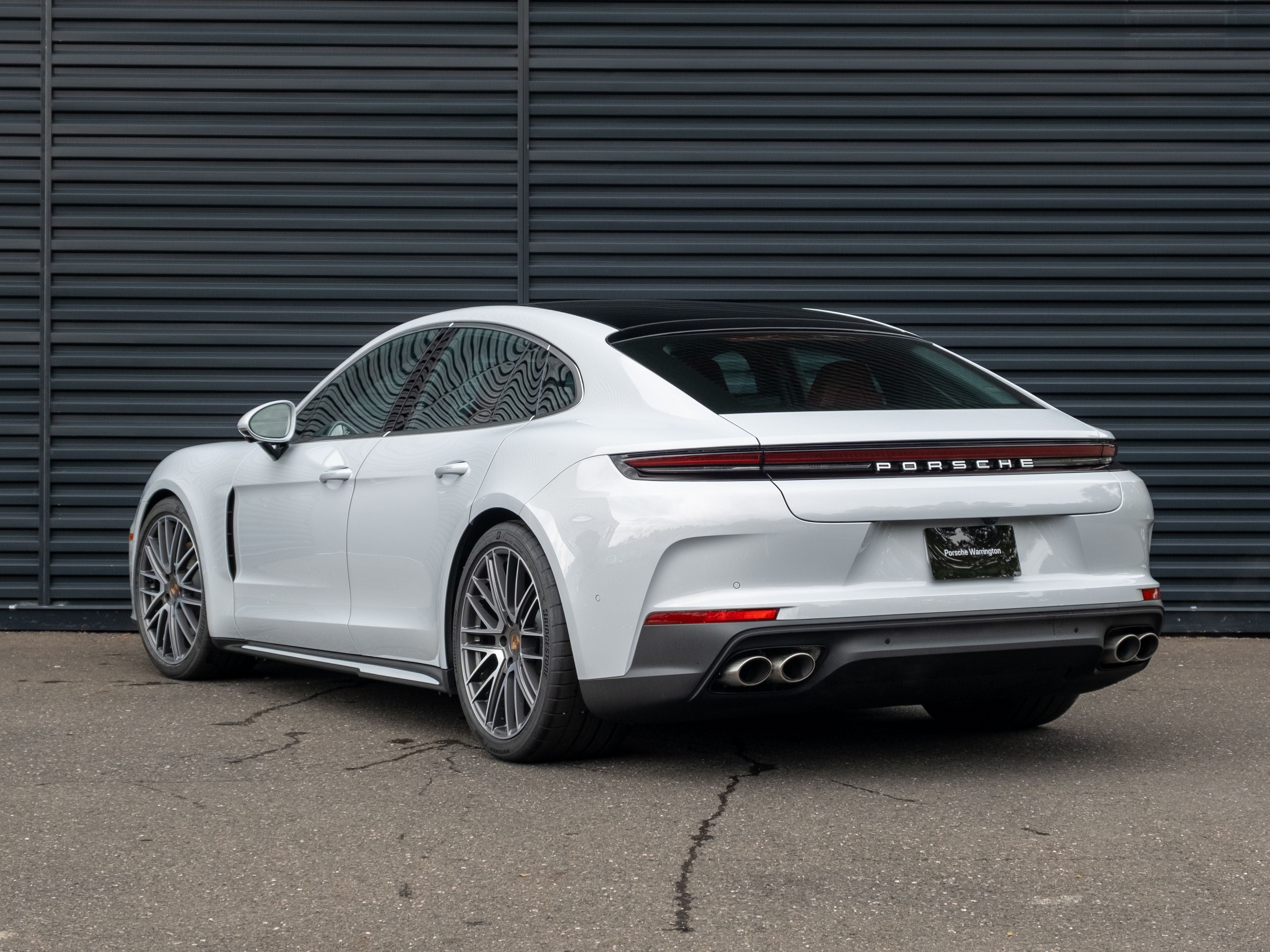2026 Porsche Panamera 4