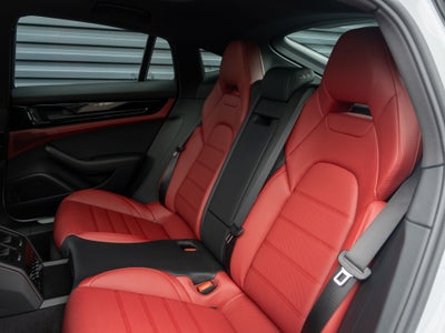2026 Porsche Panamera 4