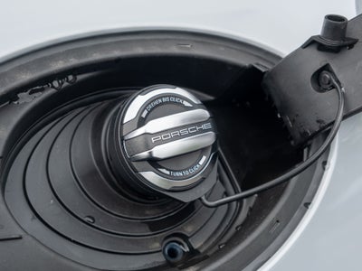 2026 Porsche Panamera 4