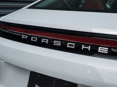 2026 Porsche Panamera 4