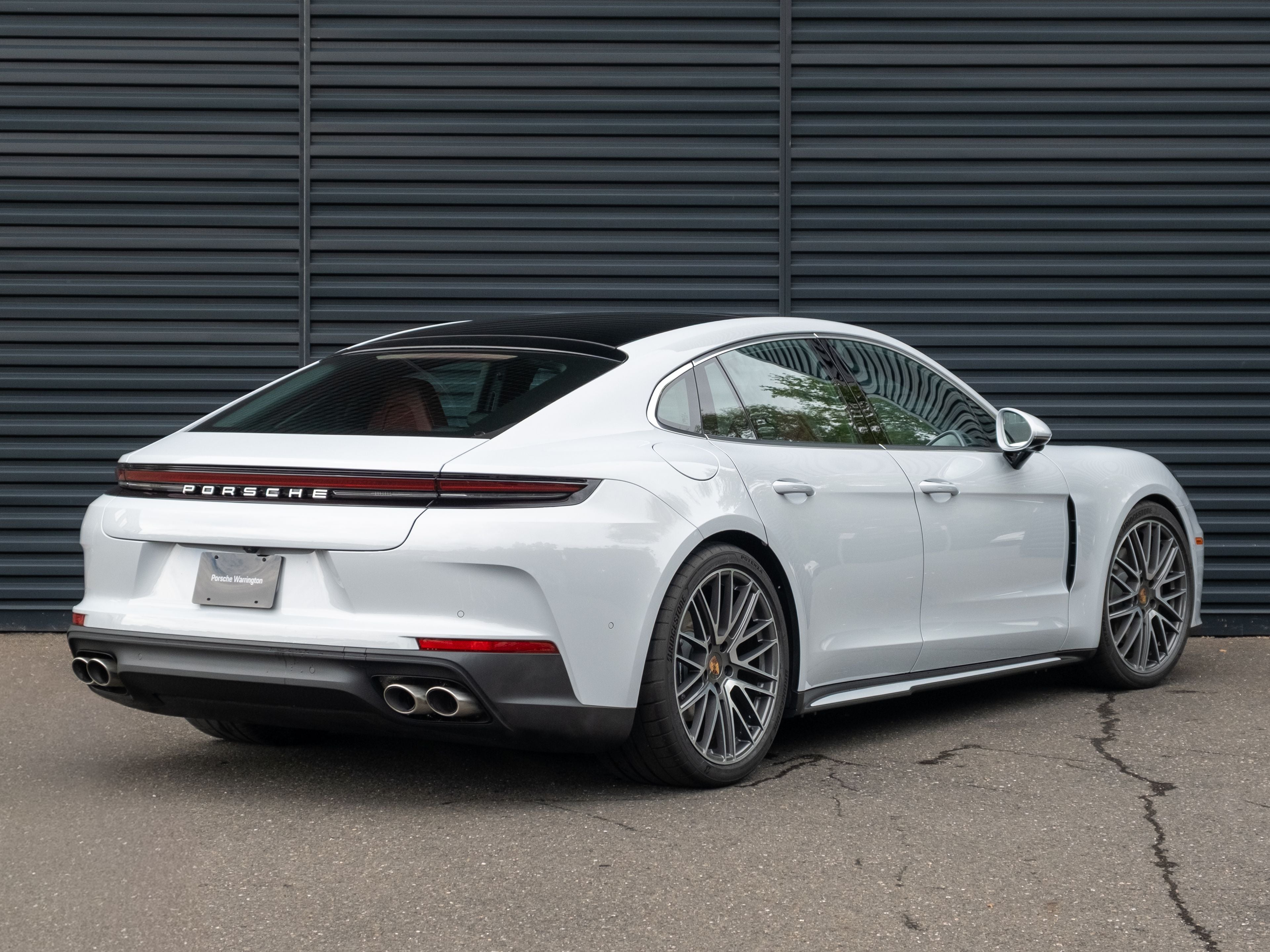 2026 Porsche Panamera 4